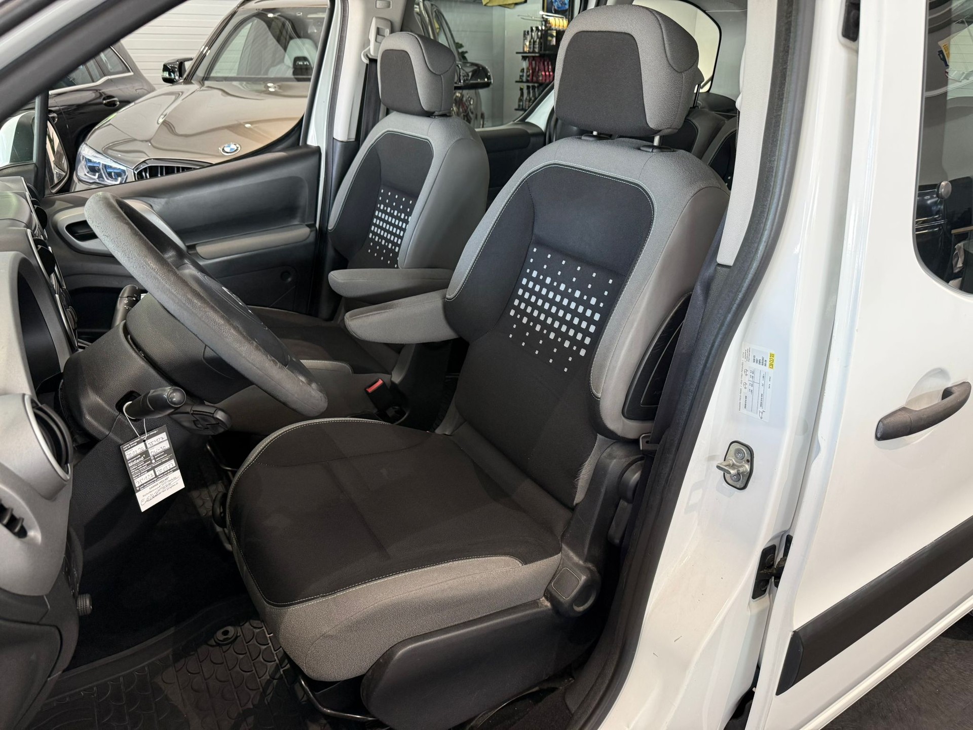 CITROEN Berlingo 1.6 VTi Feel-image-8