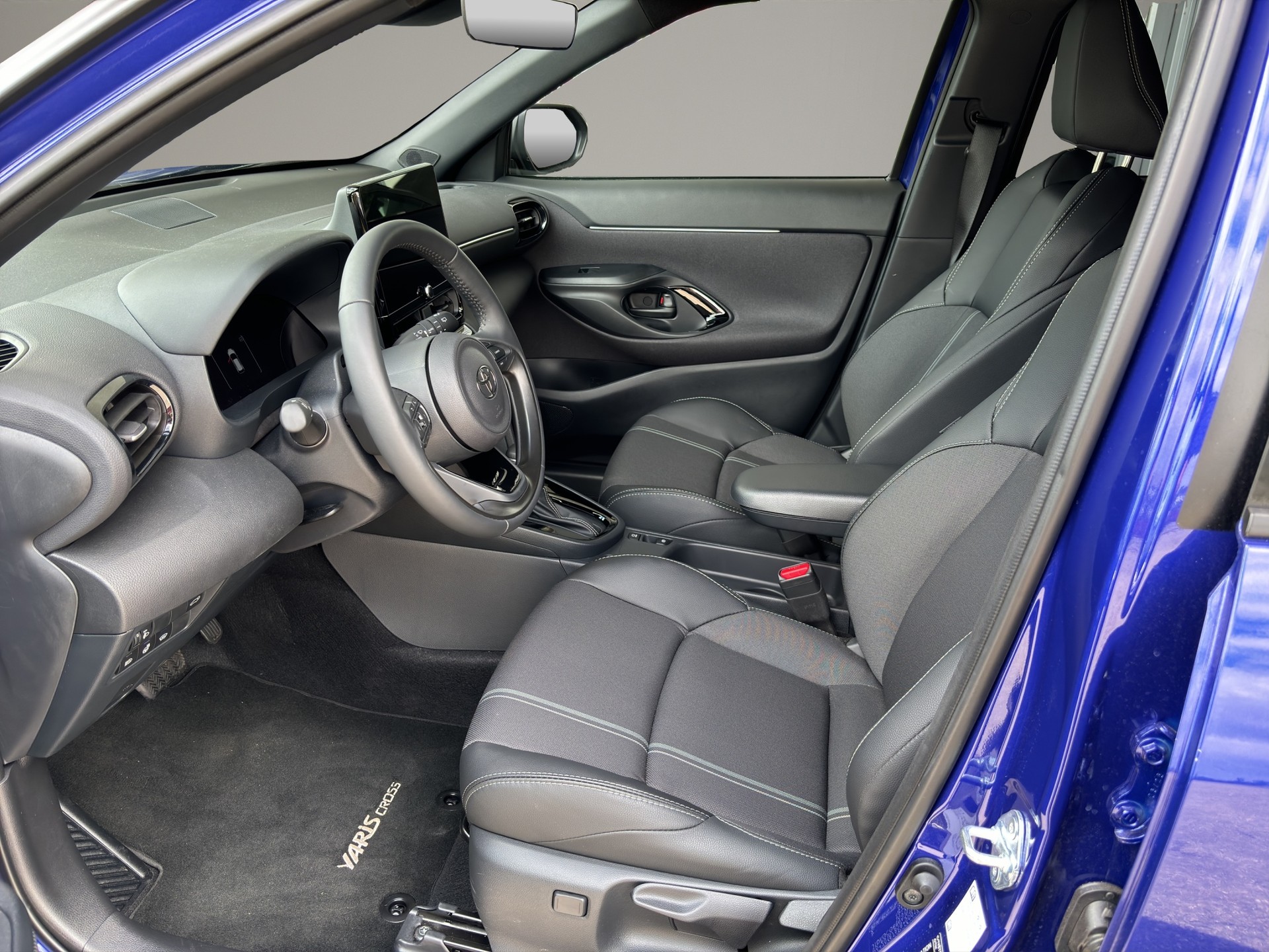 TOYOTA Yaris Cross 1.5 Elegant e-CVT-image-9