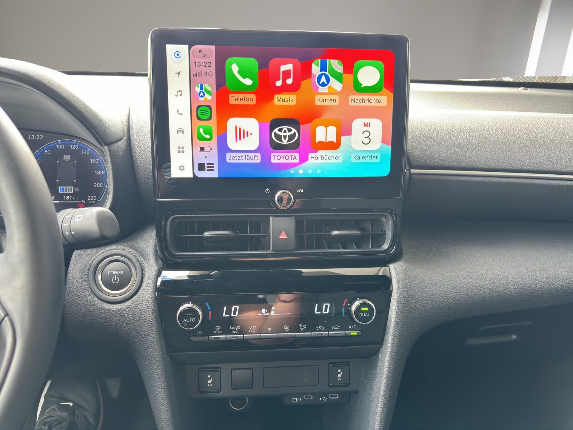 TOYOTA Yaris Cross 1.5 Elegant e-CVT-image-26