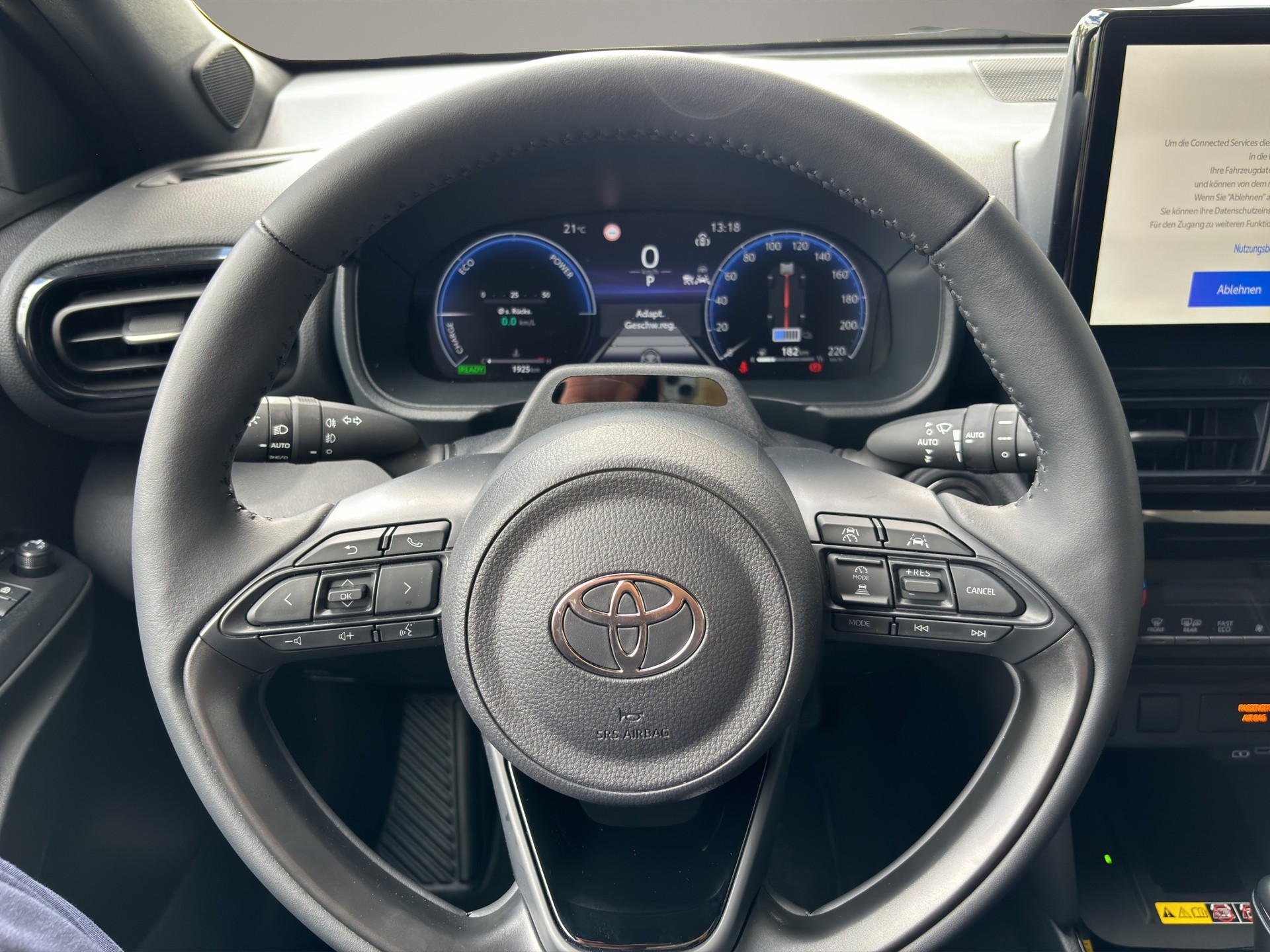 TOYOTA Yaris Cross 1.5 Elegant e-CVT-image-15
