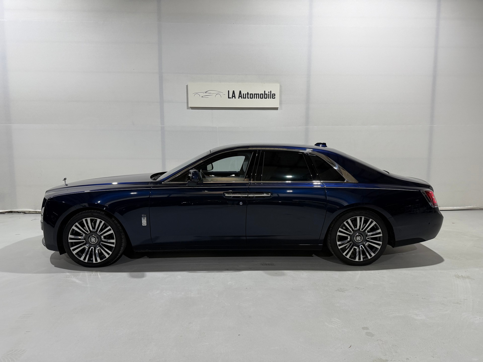 ROLLS-ROYCE Ghost II 6.75 V12 CH Fahrzeug-image-2