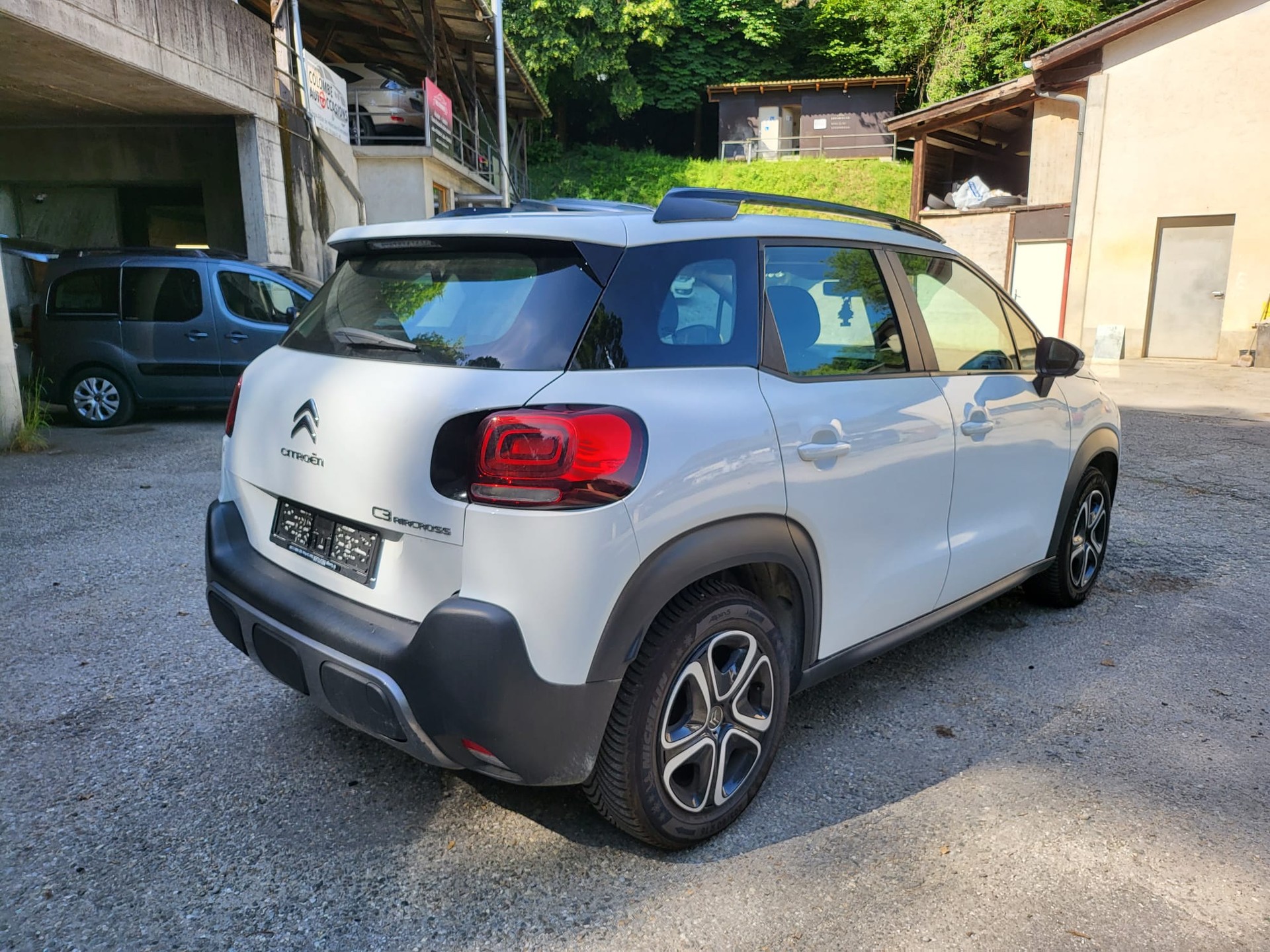 CITROEN C3 Aircross 1.2i PureTech Origins-image-3
