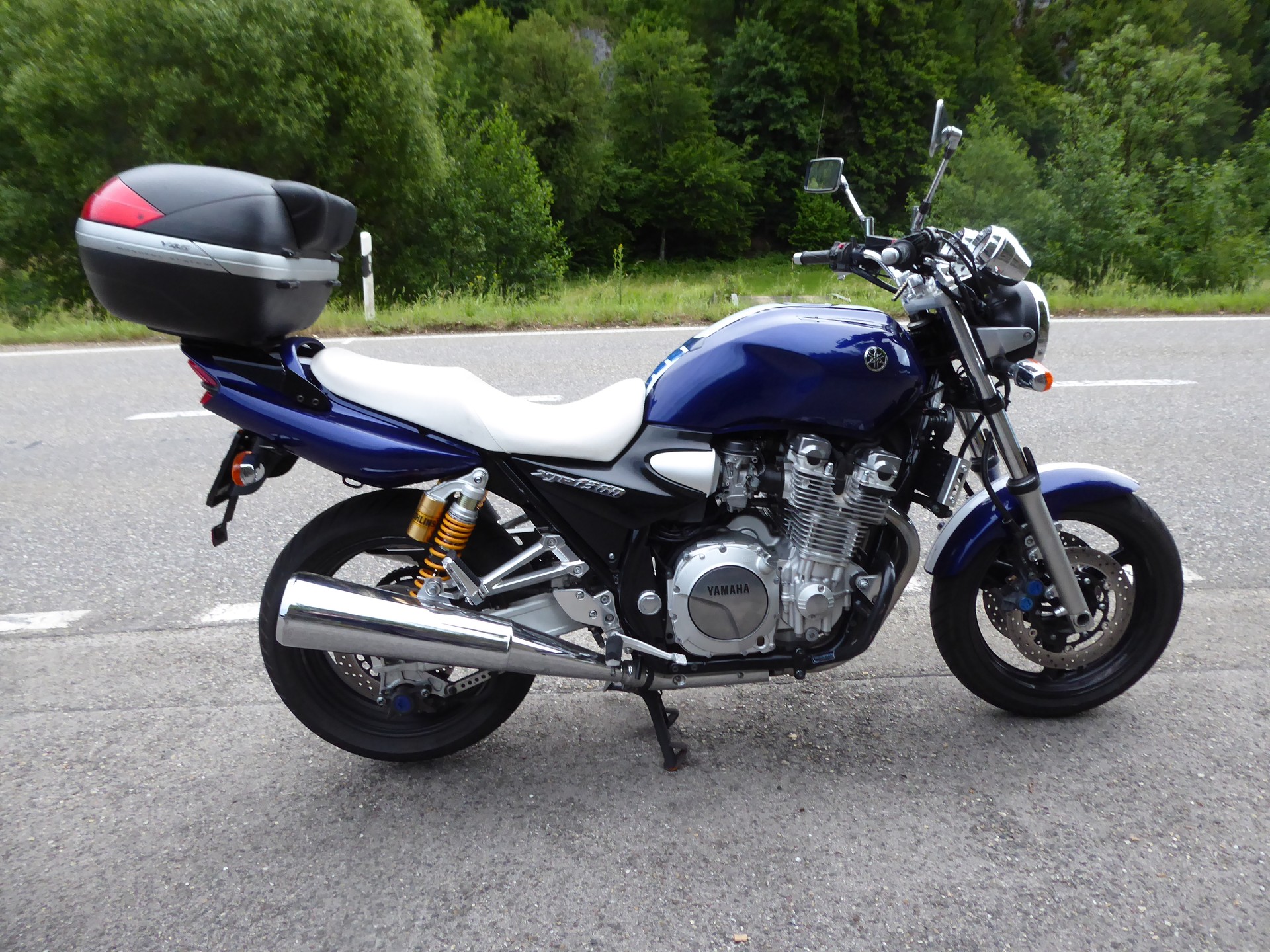 YAMAHA XJR 1300-image-0