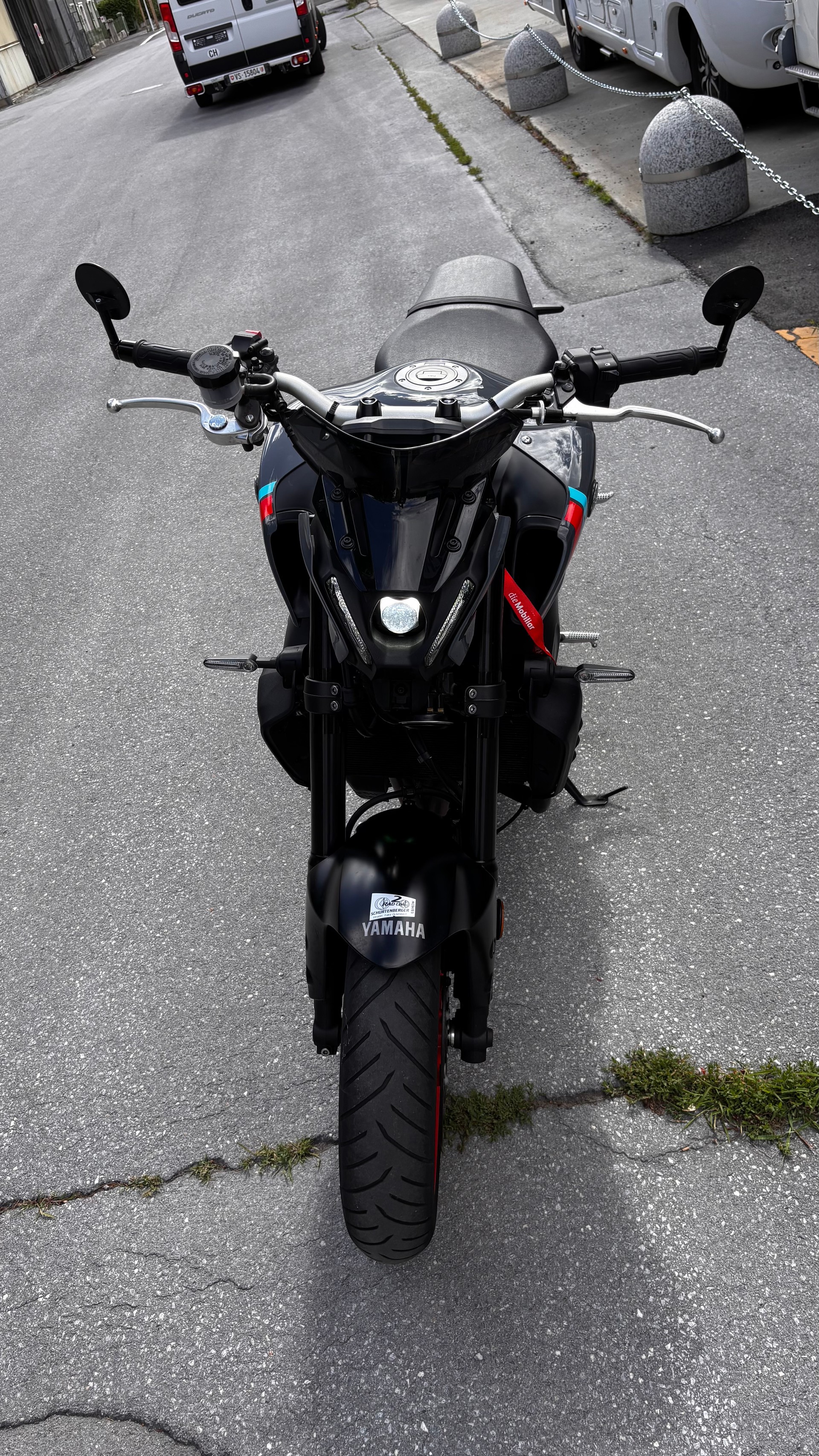 YAMAHA MT-09-image-3