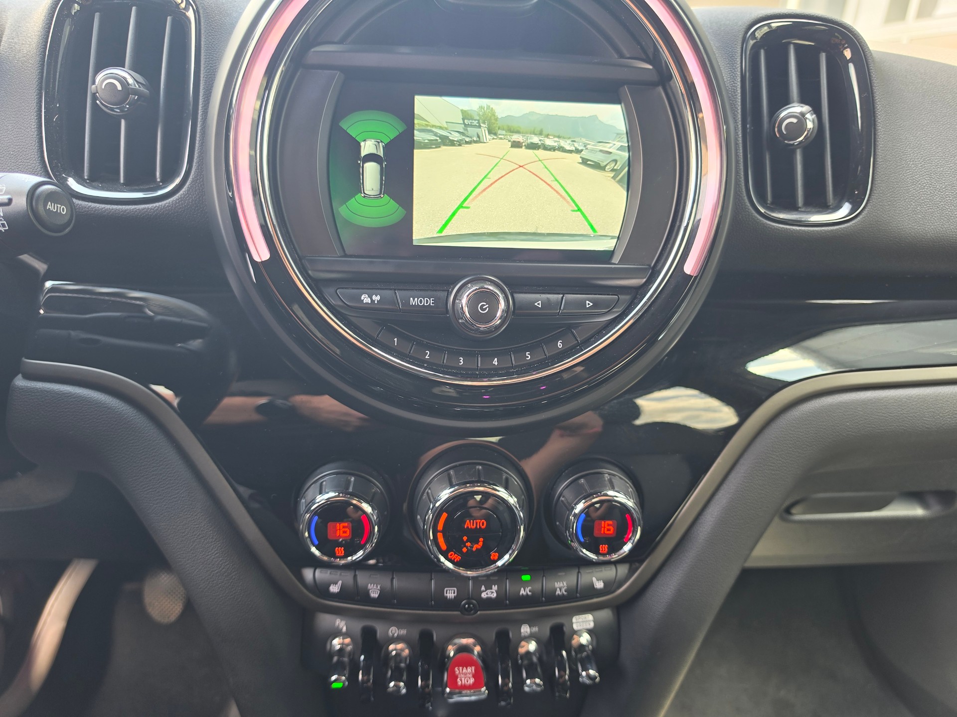 MINI Countryman Cooper ALL4-image-11