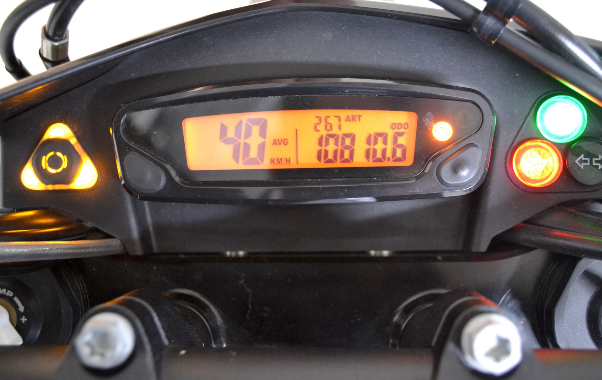 KTM 690 SMC R ABS (35 kW)-image-4