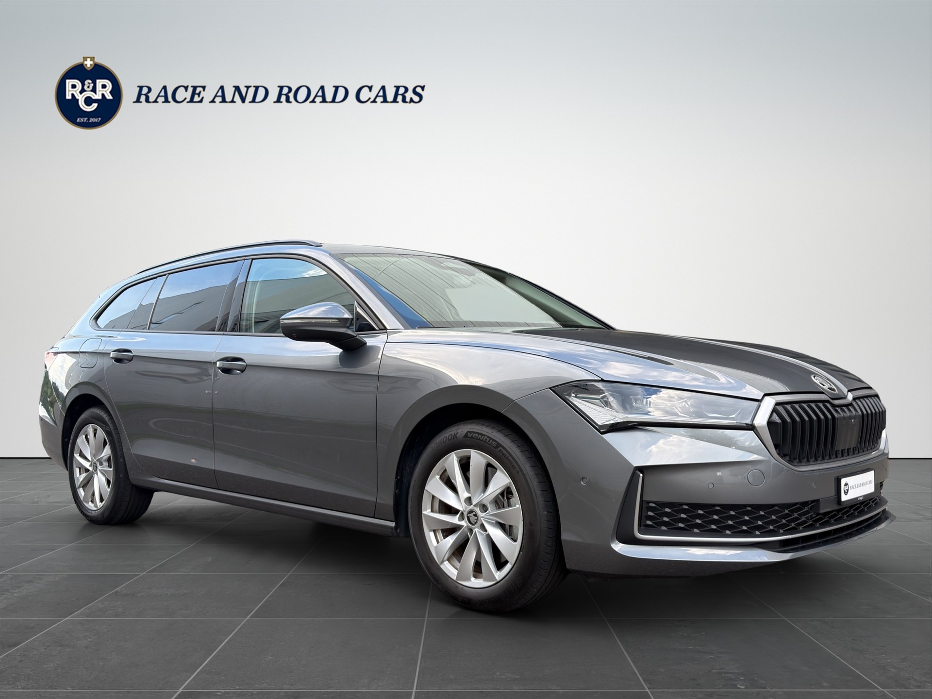 SKODA Superb Combi 1.5 TSI PHEV Selection DSG-showroom-element-2