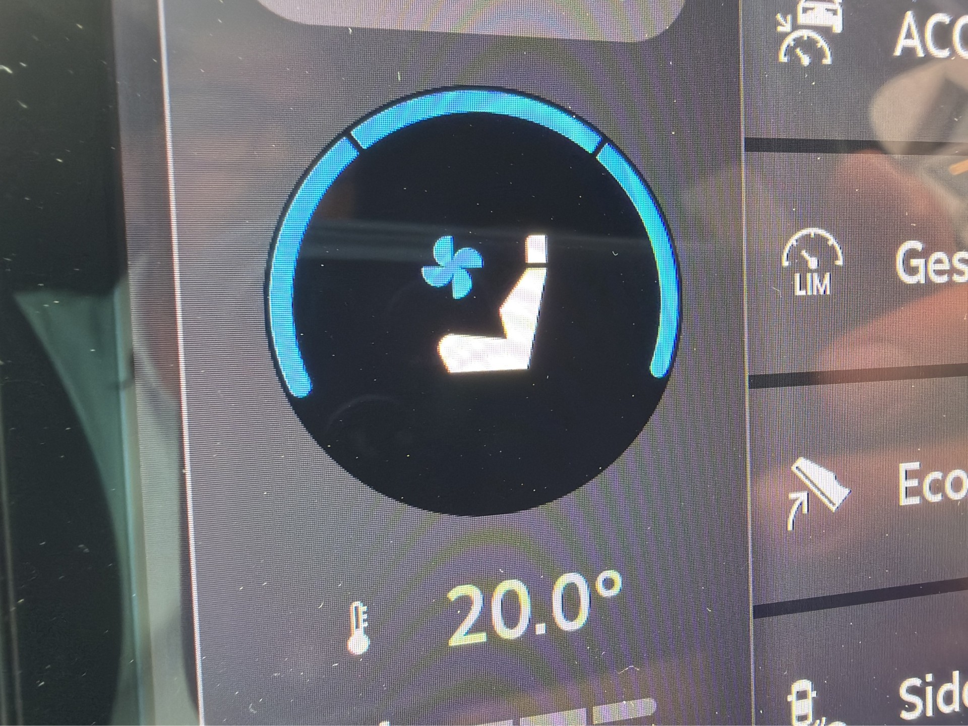 SKODA Superb Combi 1.5 TSI PHEV Selection DSG-image-28
