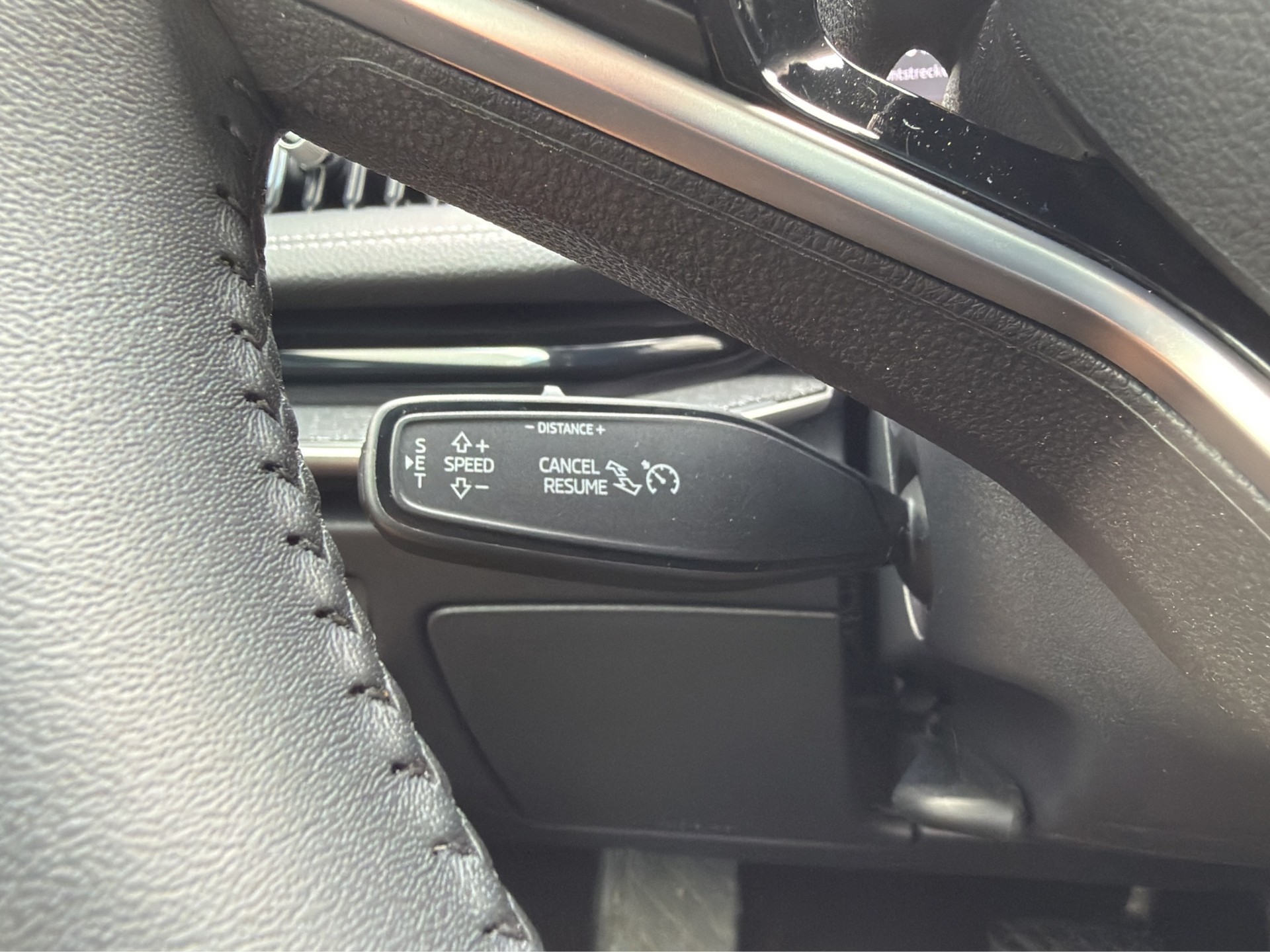 SKODA Superb Combi 1.5 TSI PHEV Selection DSG-image-16