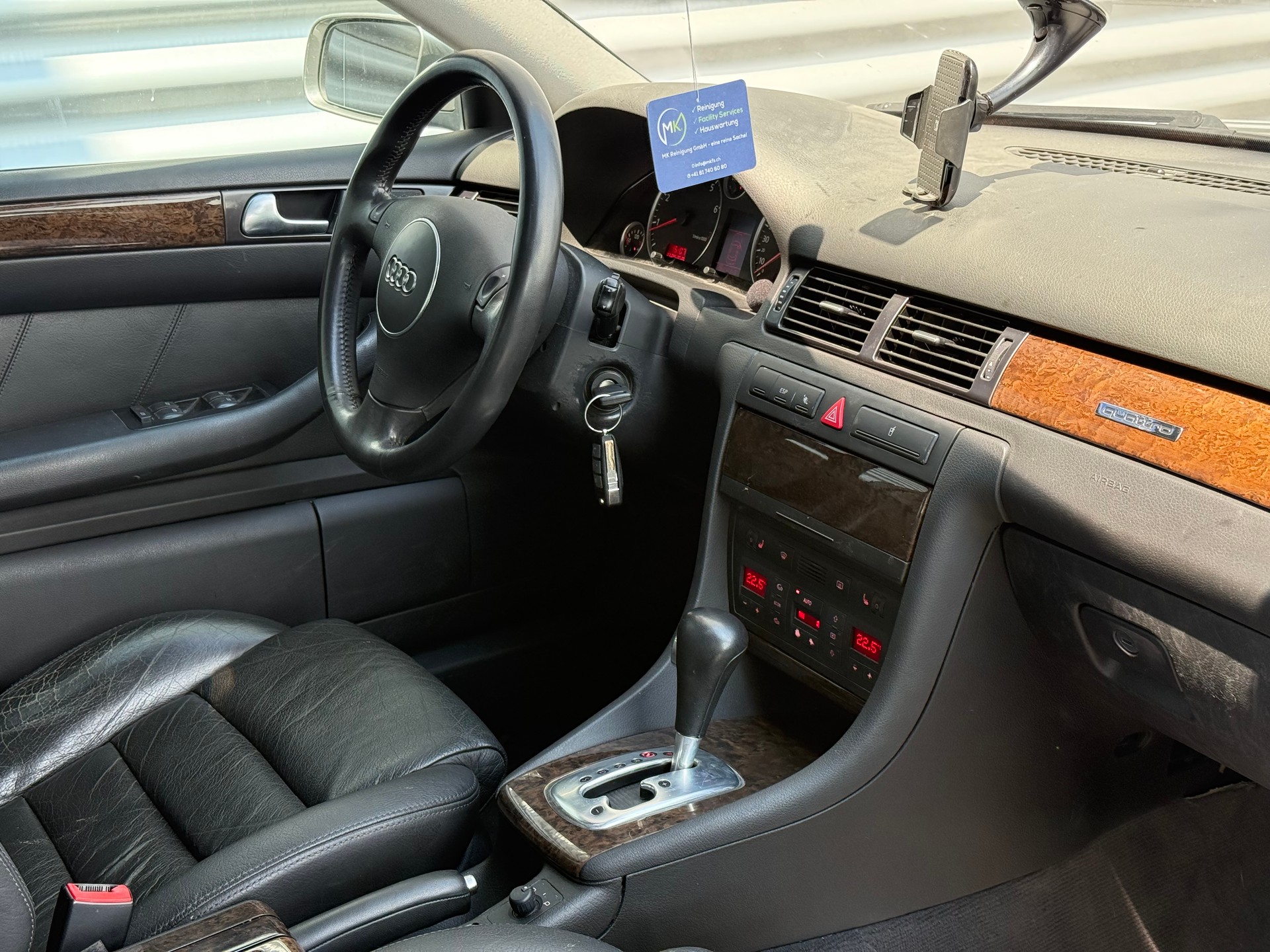 AUDI A6 Avant 3.0 quattro-image-7
