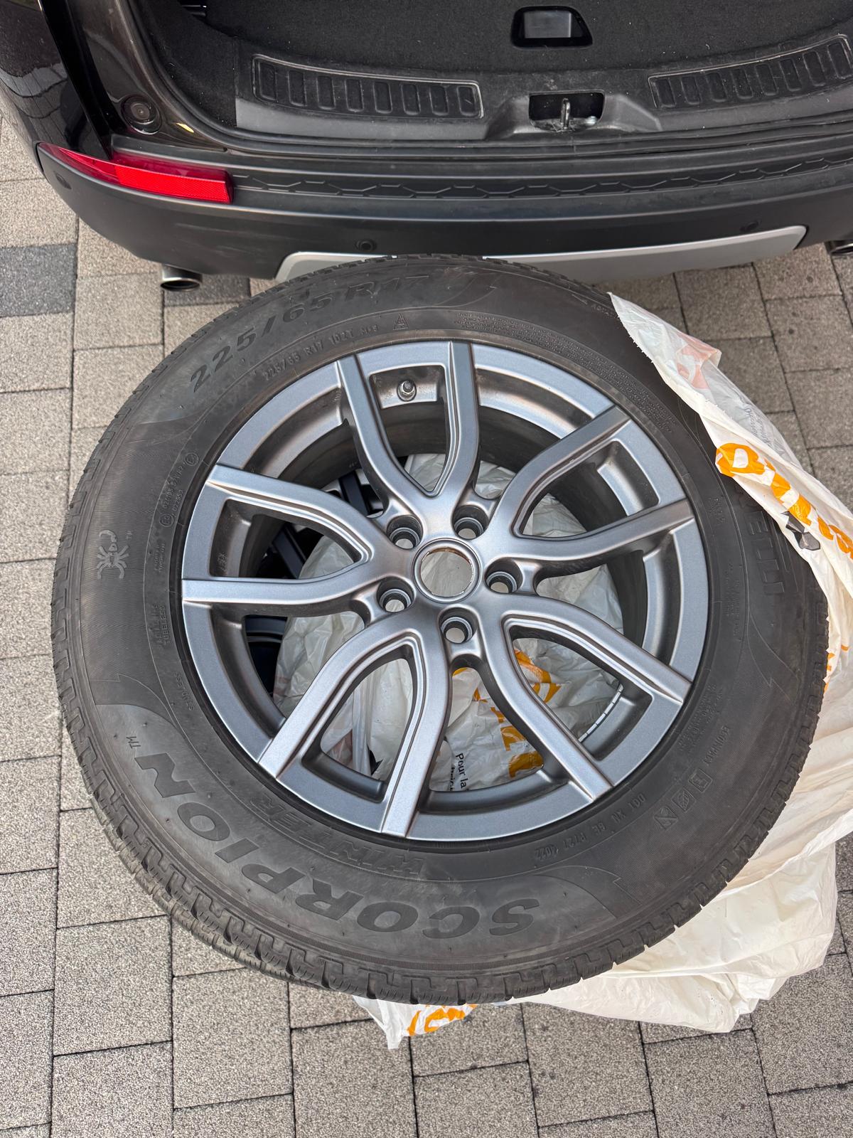 LAND ROVER Discovery Sport 2.0 TD4 HSE AT9-image-12