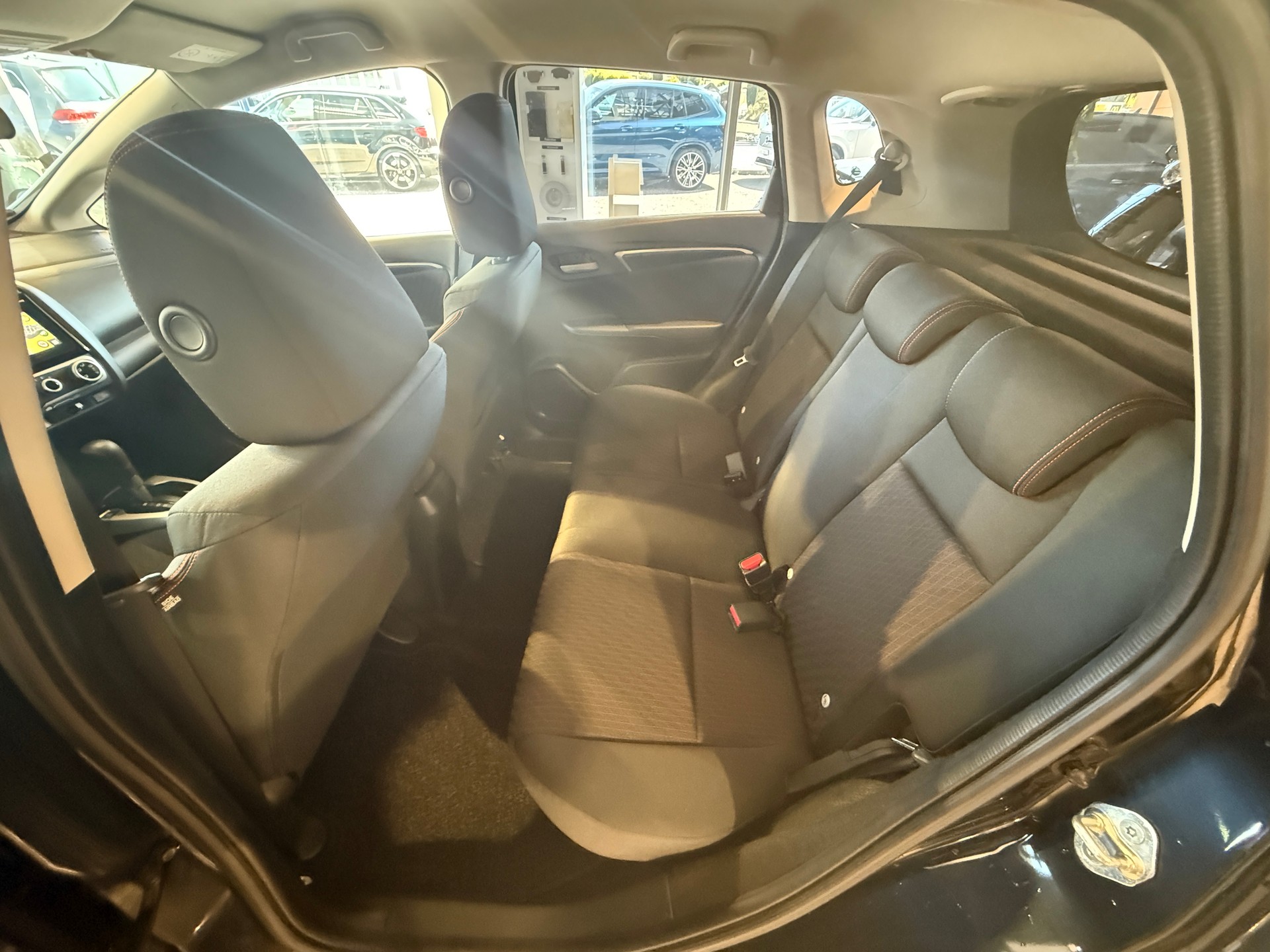 HONDA Jazz 1.5i-VTEC Dynamic CVT ***ANHÄNGERKUPPLUNG ABNEHMBAR***-image-18