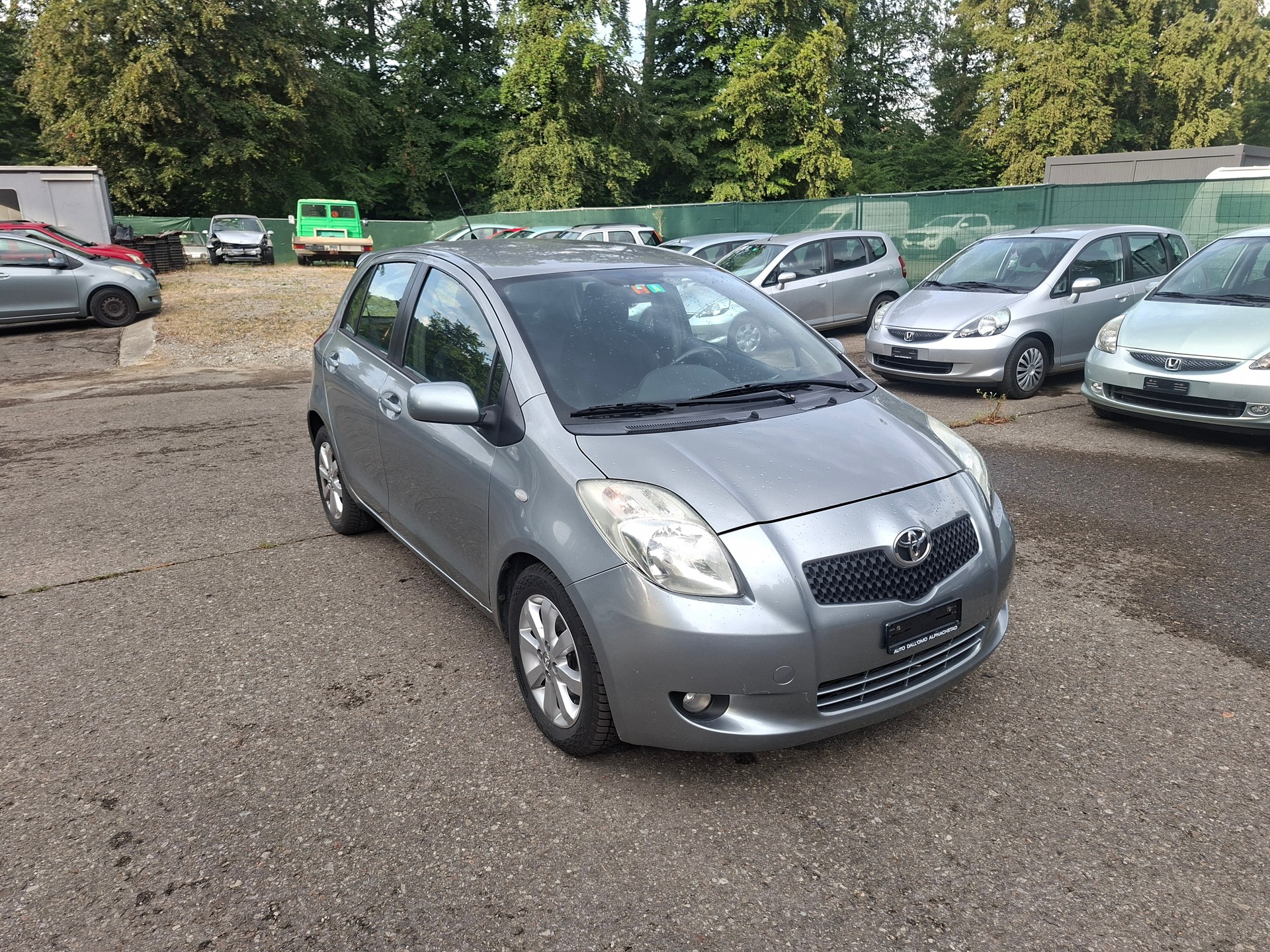 TOYOTA Yaris 1.3 Linea Sol