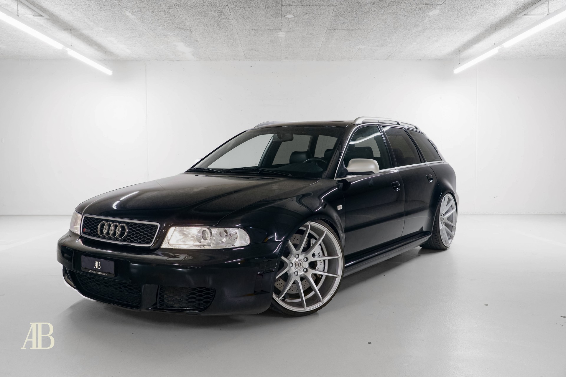 AUDI RS4 Avant 2.7 V6 Biturbo quattro - Sportec-image-2