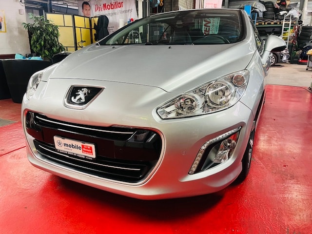 PEUGEOT 308 CC 1.6 16V Turbo Allure