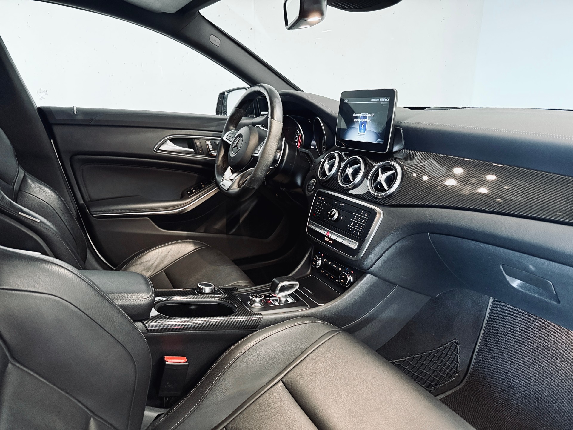 MERCEDES-BENZ CLA Shooting Brake 45 AMG 4Matic Speedshift | CH-FZG-image-14
