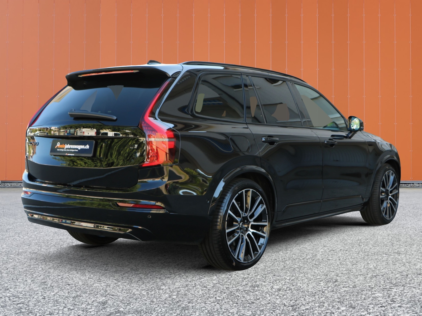 VOLVO XC90 T8 AWD PluginHybrid Black Edition Geartronic-showroom-element-3