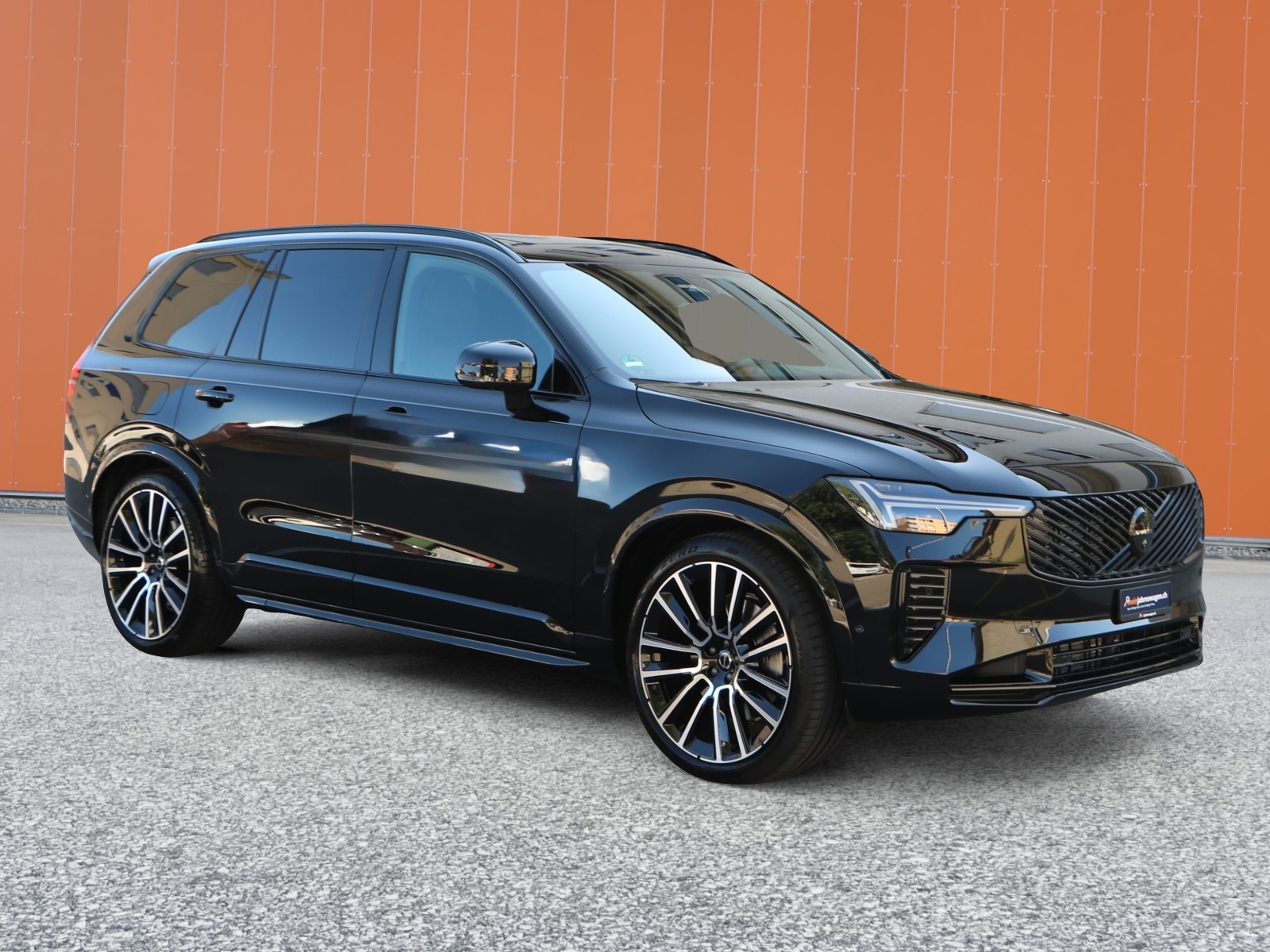 VOLVO XC90 T8 AWD PluginHybrid Black Edition Geartronic-showroom-element-2