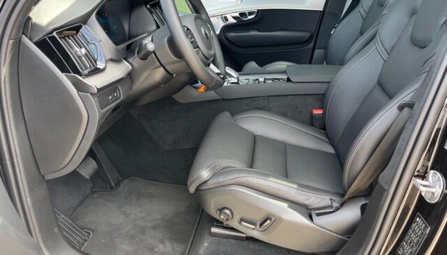 VOLVO XC90 T8 AWD PluginHybrid Black Edition Geartronic-image-21