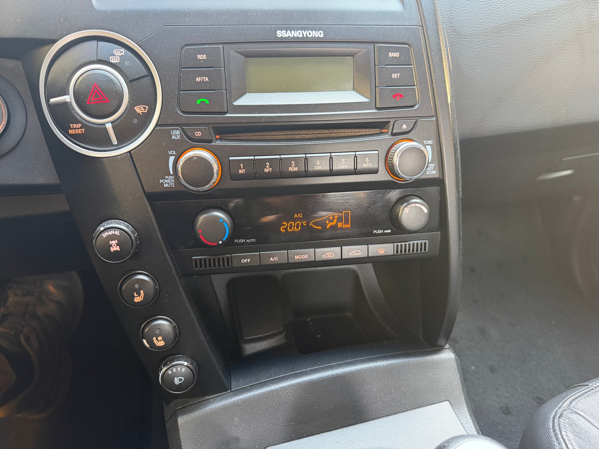 KGM-SsangYong Actyon Sports FR 2.0 Quartz 4WD-image-11
