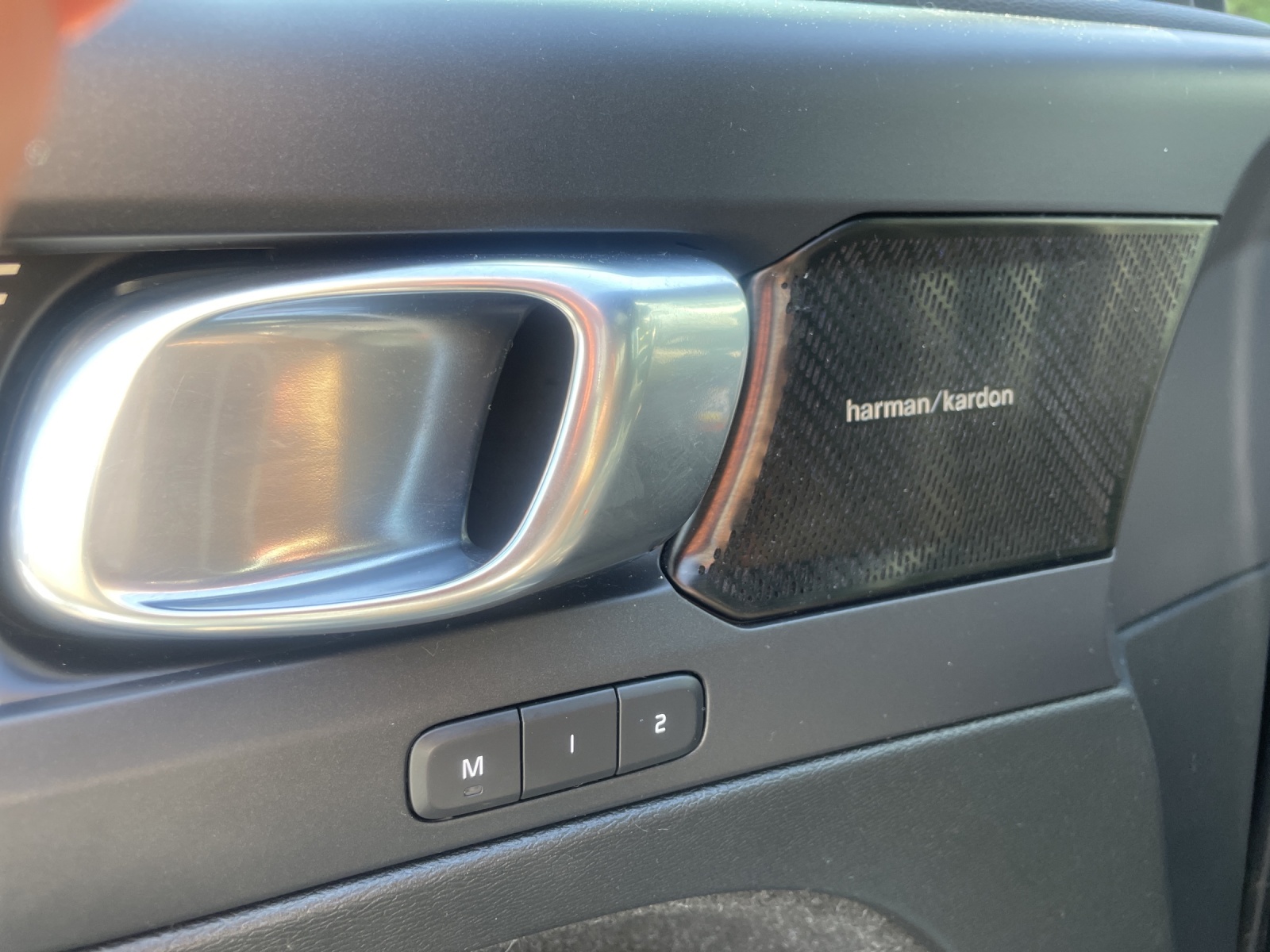 VOLVO XC40 T5 TwE R-Design DCT-image-21