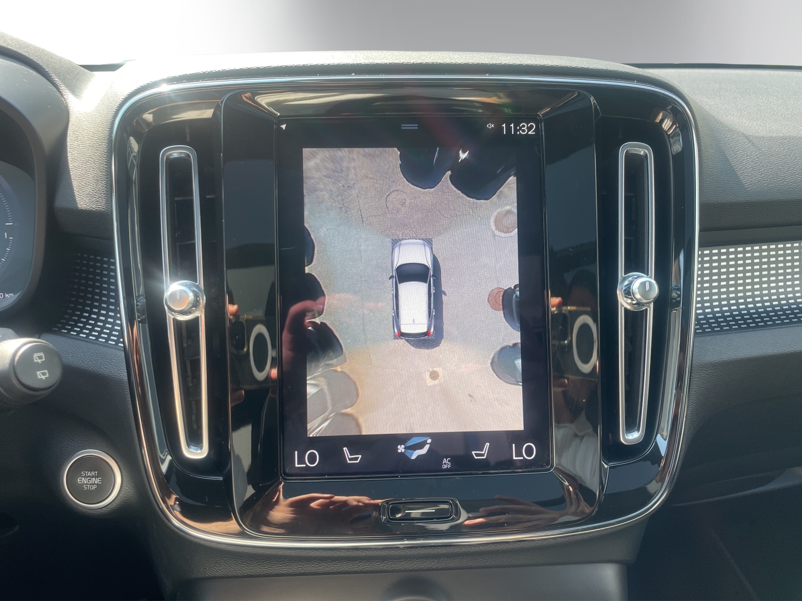 VOLVO XC40 T5 TwE R-Design DCT-image-17