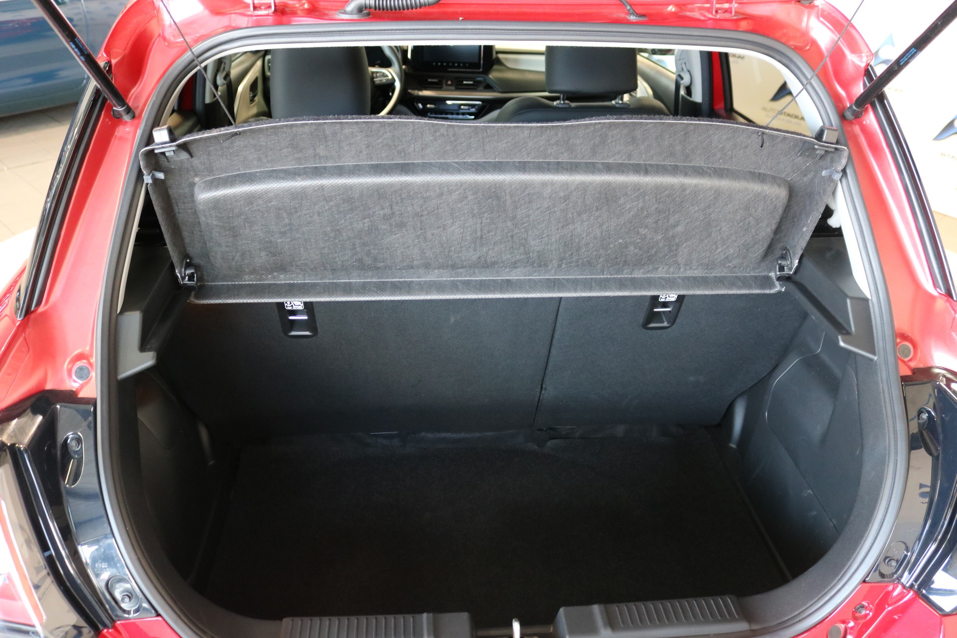 SUZUKI Swift SWISS EDITION Hybrid CVT-image-39