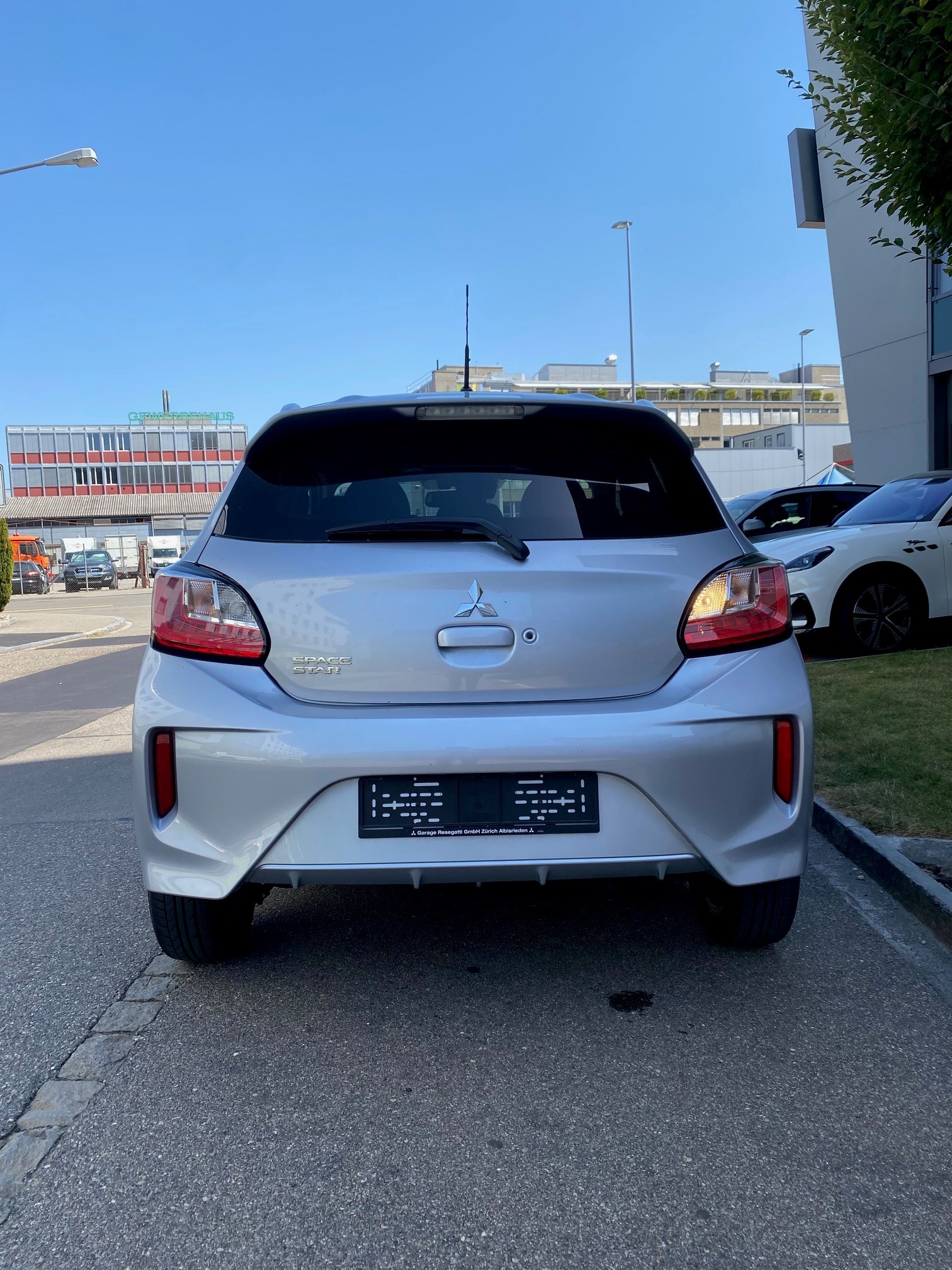 MITSUBISHI Space Star 1.2 CVT Inform-image-2