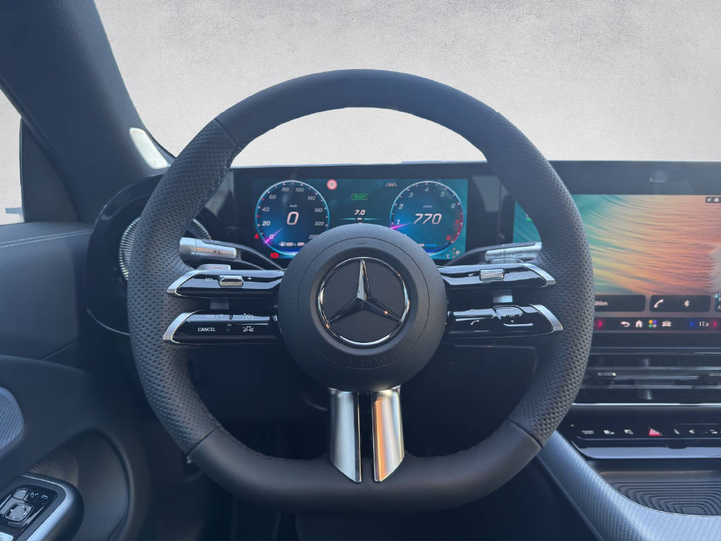 MERCEDES-BENZ CLA 220 AMG Line 4Matic-image-11