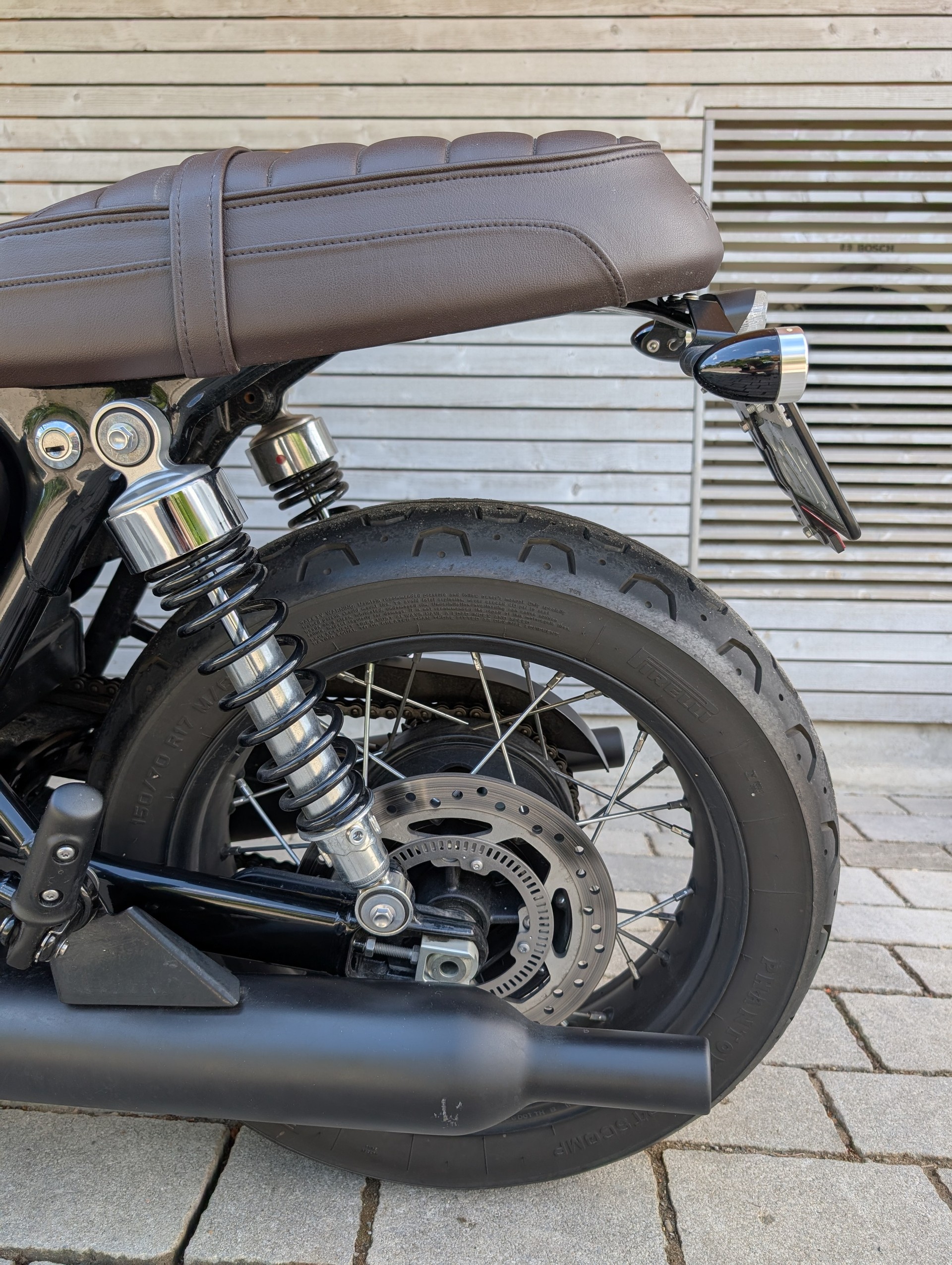 TRIUMPH Bonneville 900 T 100 ABS-image-9