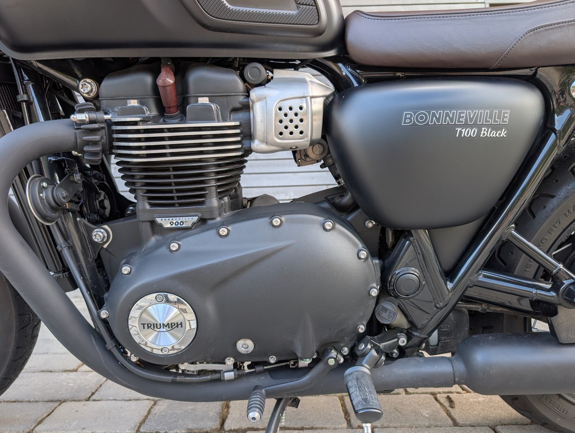 TRIUMPH Bonneville 900 T 100 ABS-image-8