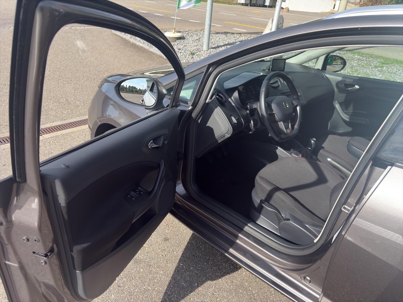 SEAT Ibiza ST 1.2 TSI FR S/S-image-4