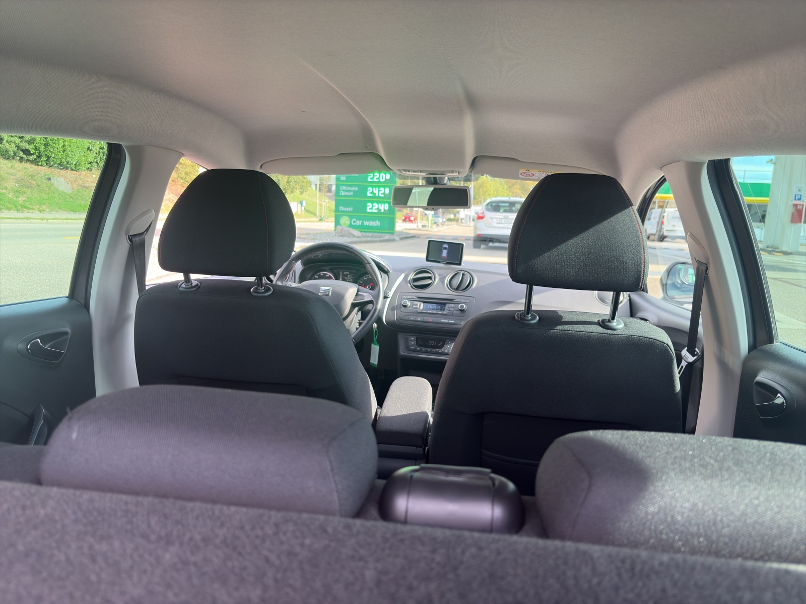 SEAT Ibiza ST 1.2 TSI FR S/S-image-8