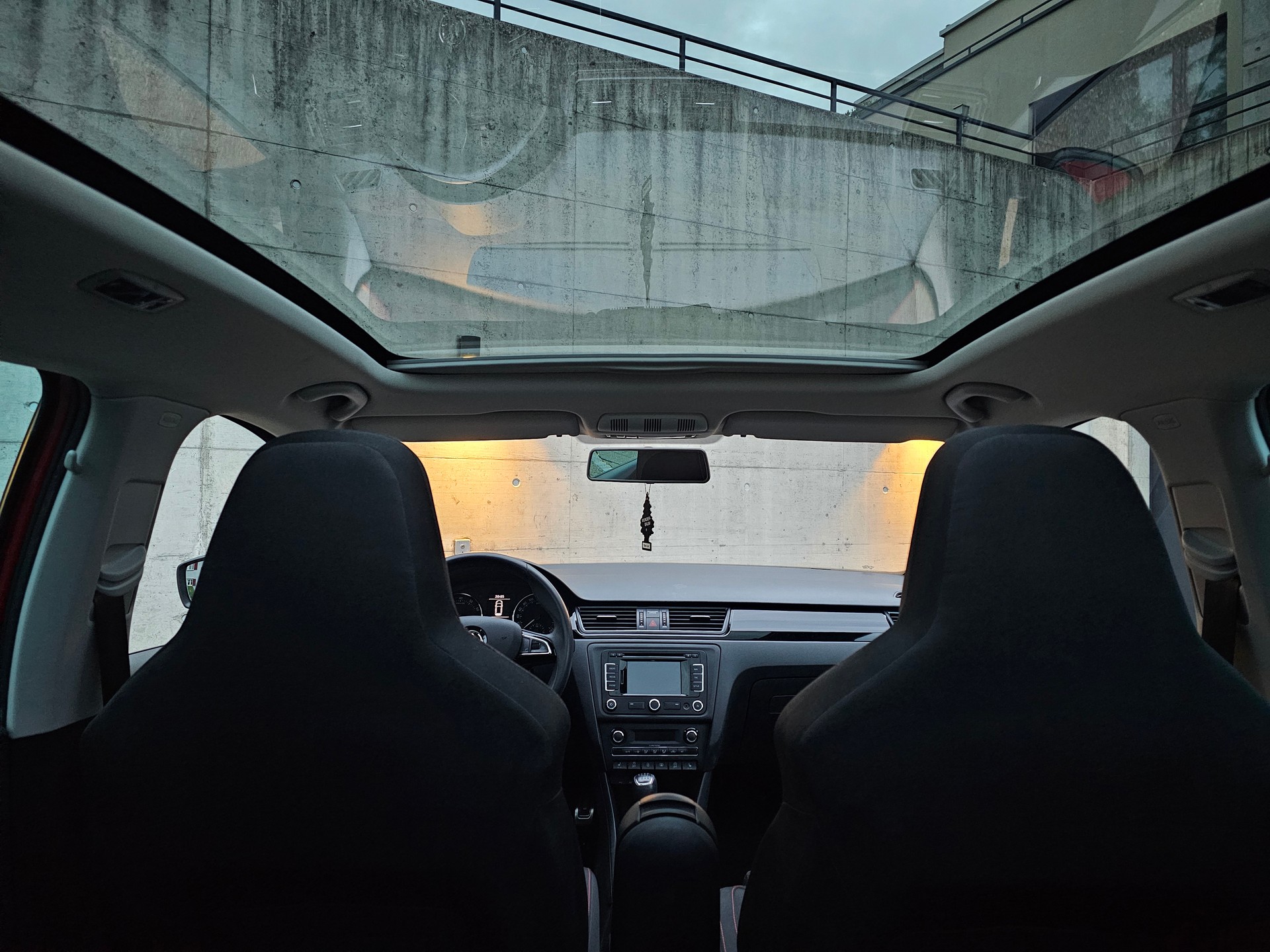 SKODA 1.2 TSI Ambition-image-10