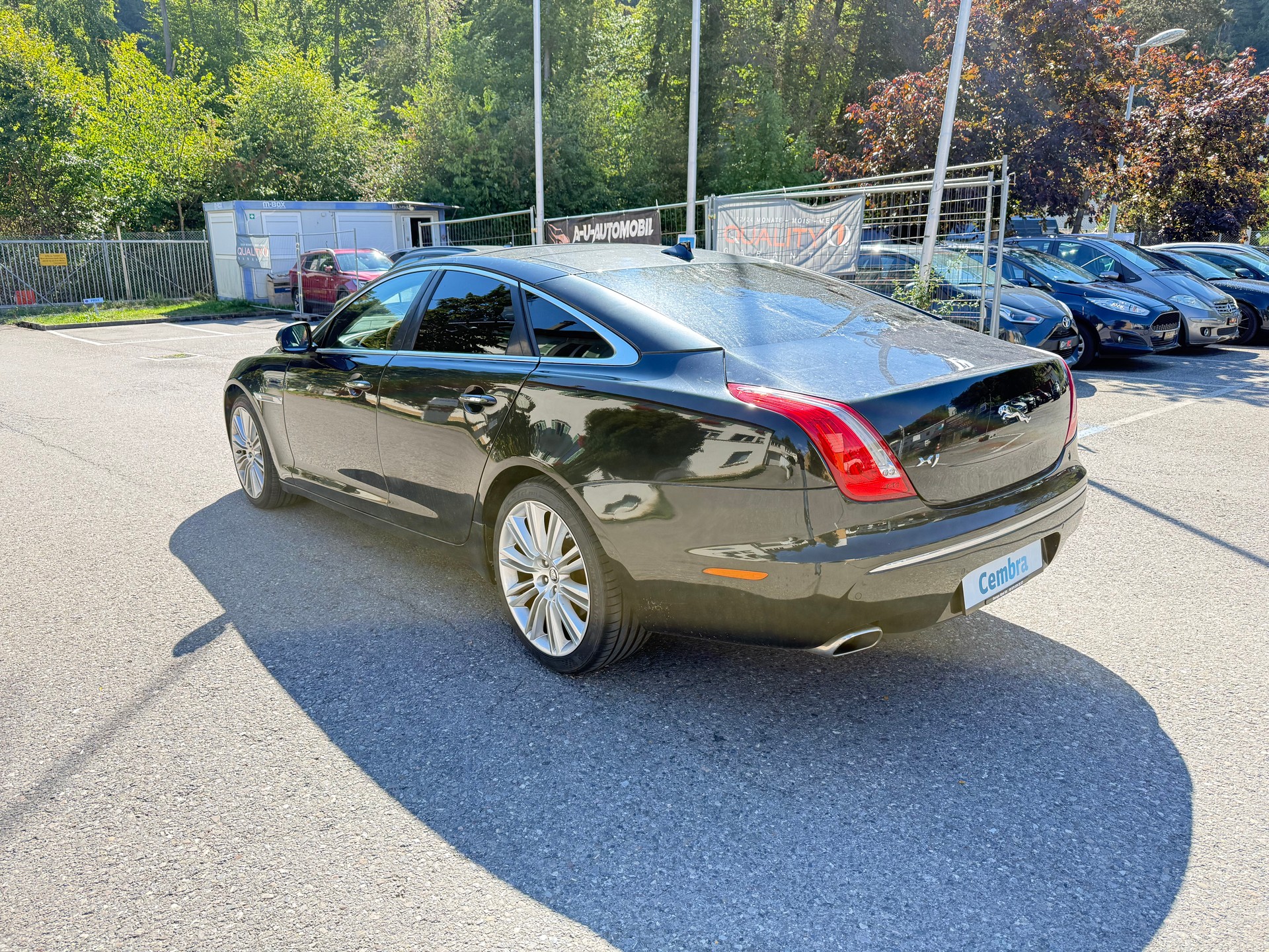 JAGUAR XJ 3.0d V6 Luxury Automatic-image-4