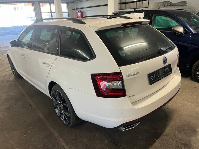 SKODA Octavia Combi 2.0 TDI RS 4x4 DSG