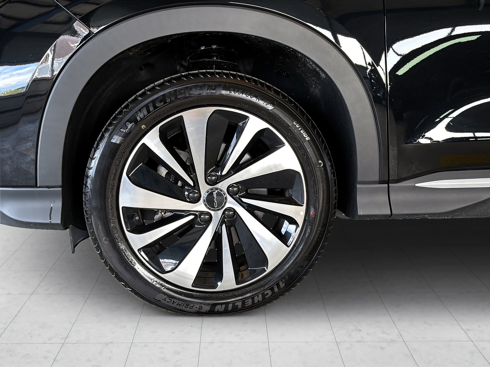 BYD Seal U DM-i Design AWD-showroom-element-2