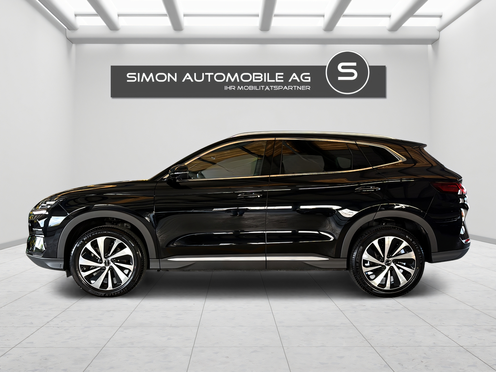 BYD Seal U DM-i Design AWD-showroom-element-1