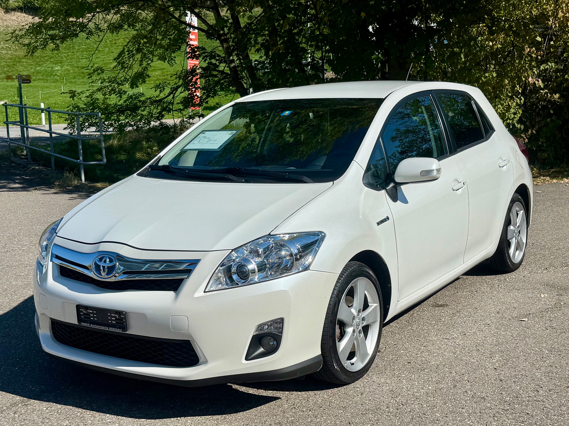 TOYOTA Auris 1.8 16V HSD Linea Sol-image-1