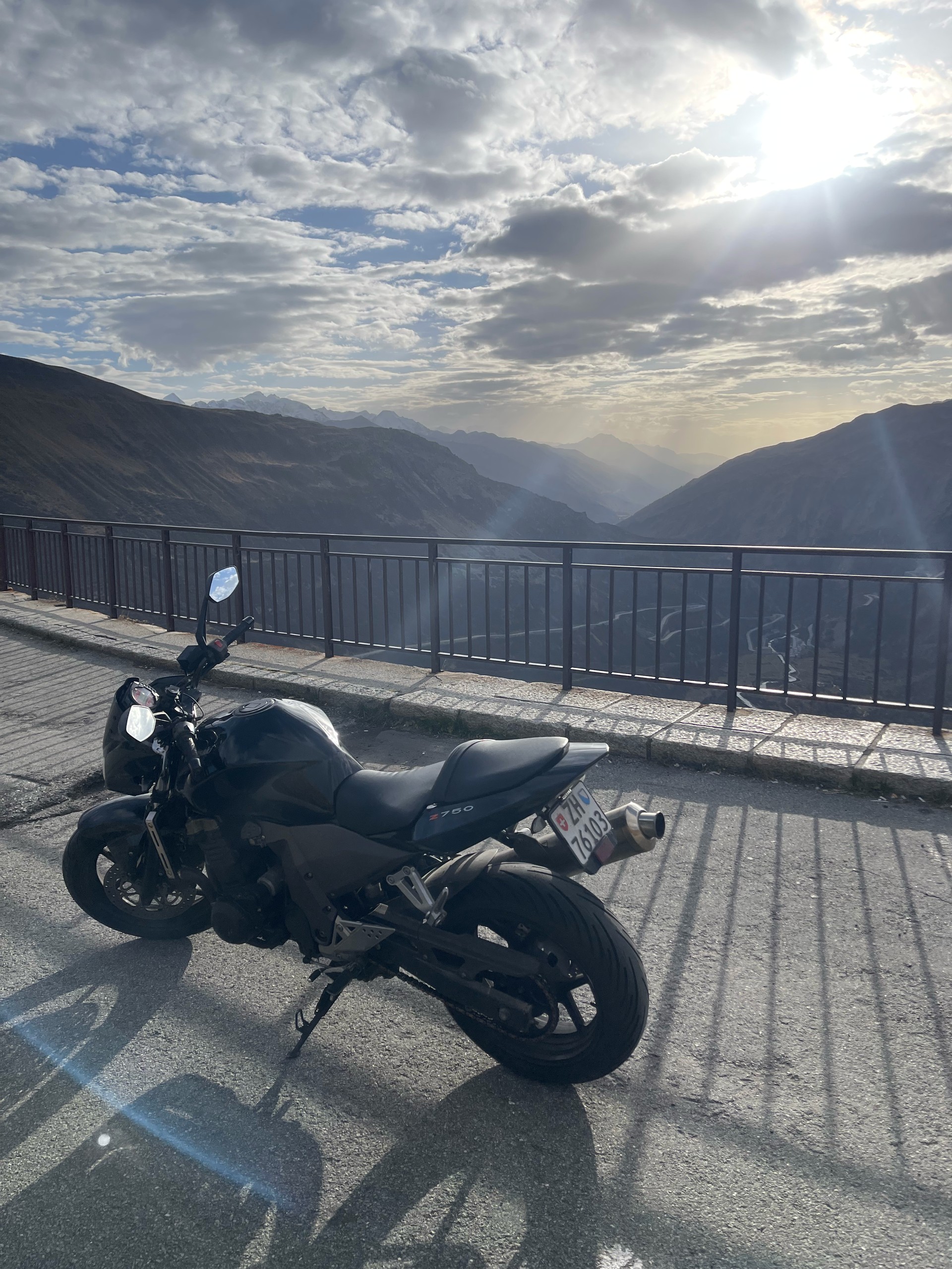 KAWASAKI Z 750-image-3
