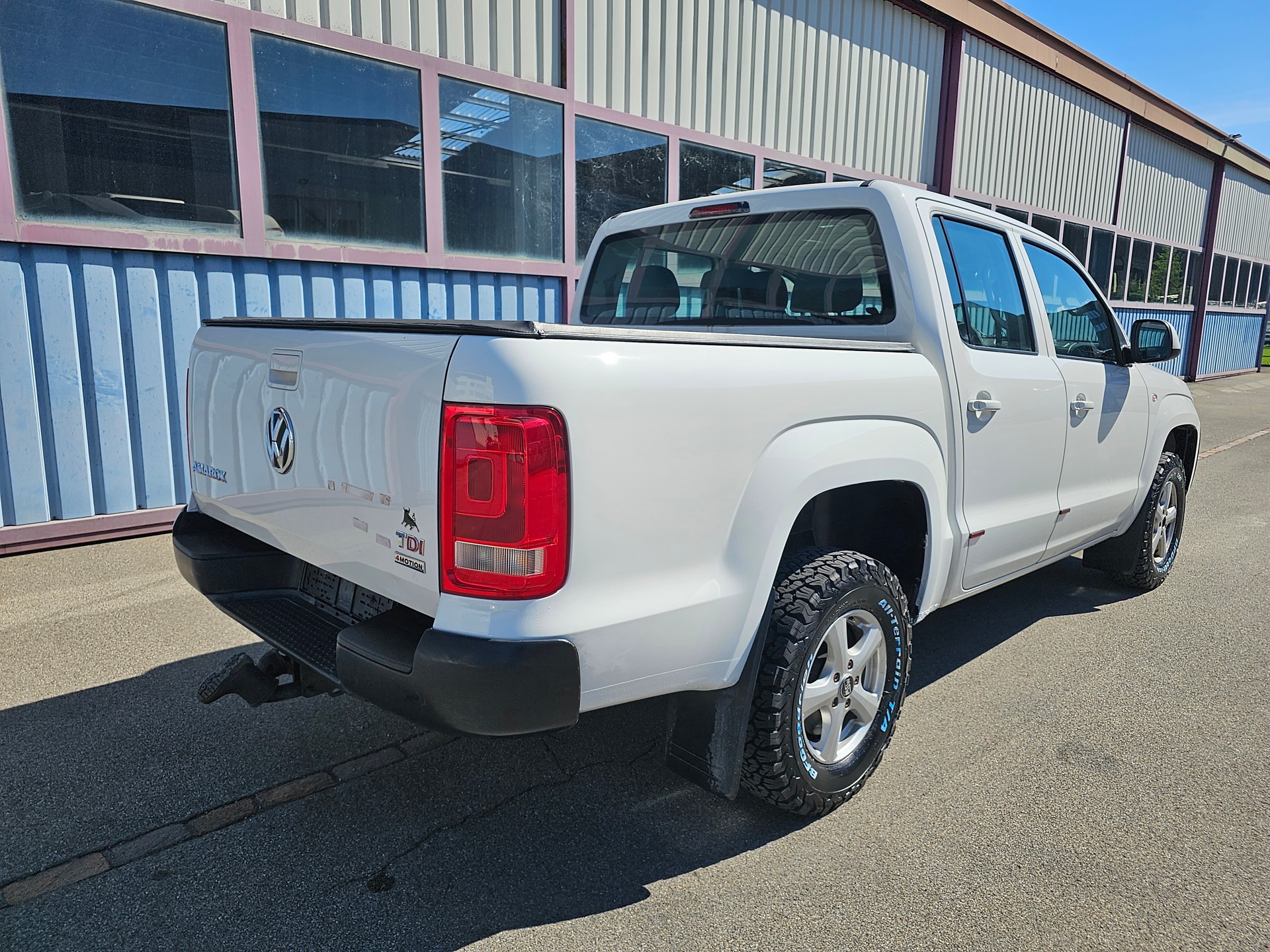 VW Amarok 2.0 BiTDI Trendline 4Motion permanent-image-3