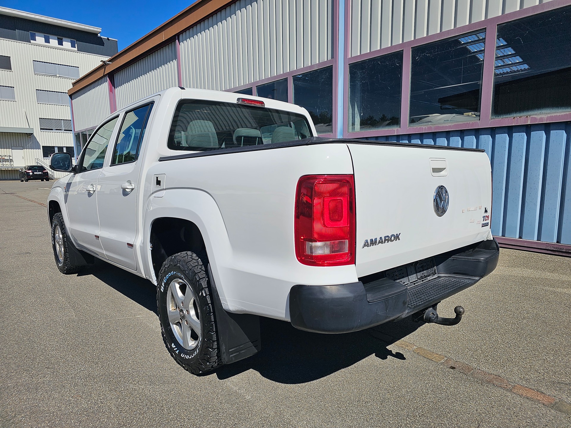 VW Amarok 2.0 BiTDI Trendline 4Motion permanent-image-2