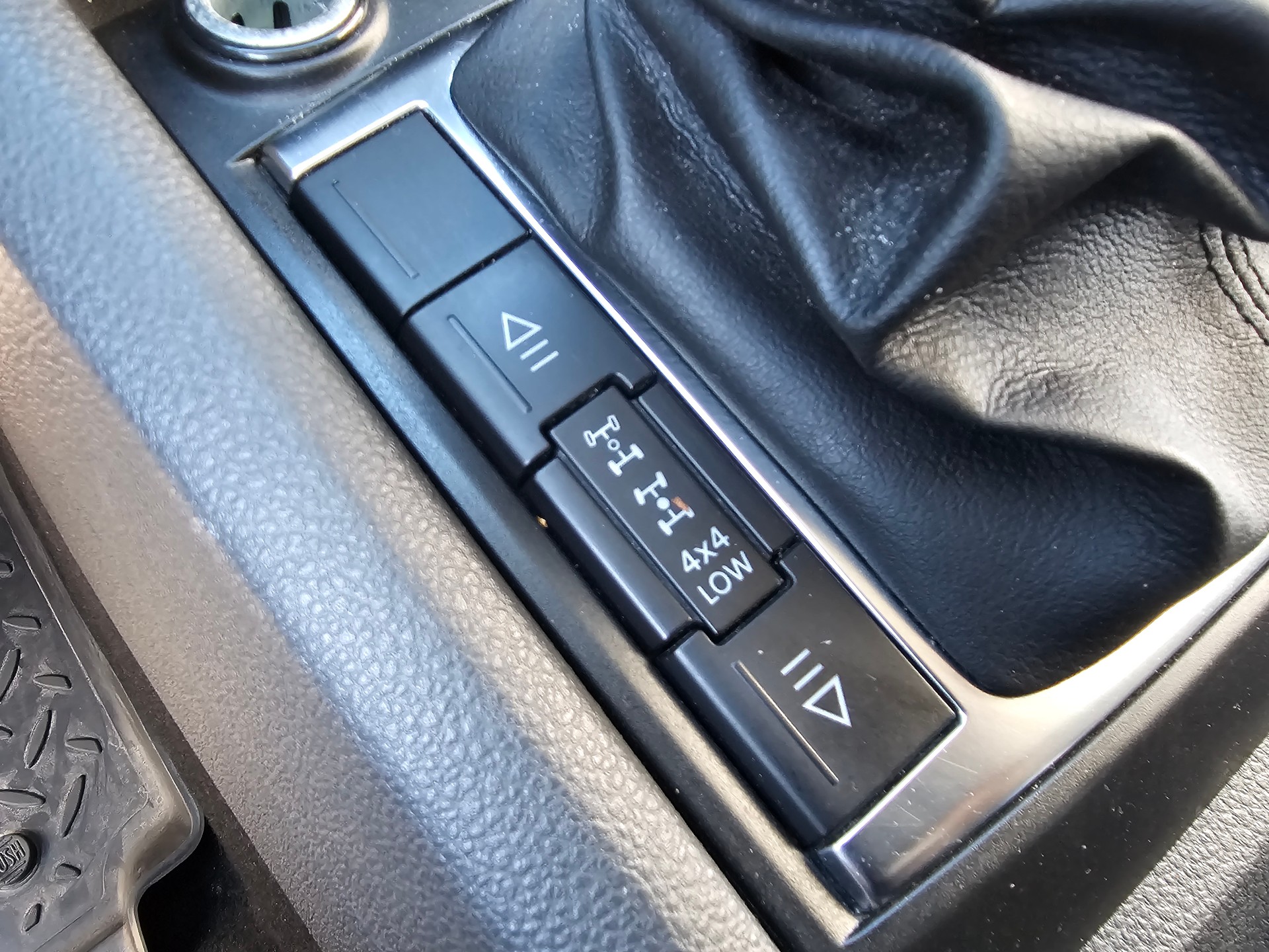 VW Amarok 2.0 BiTDI Trendline 4Motion permanent-image-10