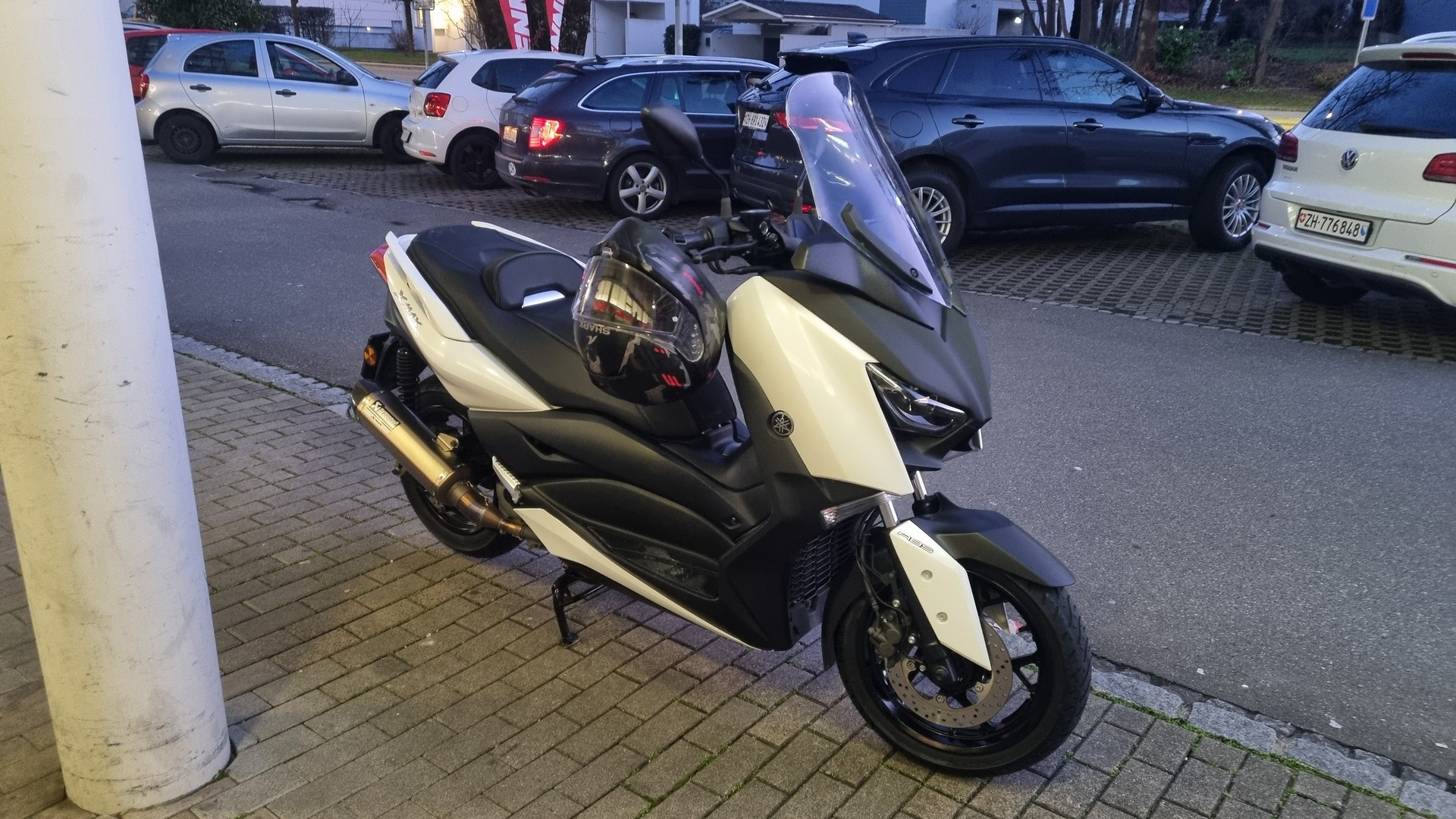 YAMAHA X-Max CZD 300 ABS-image-0