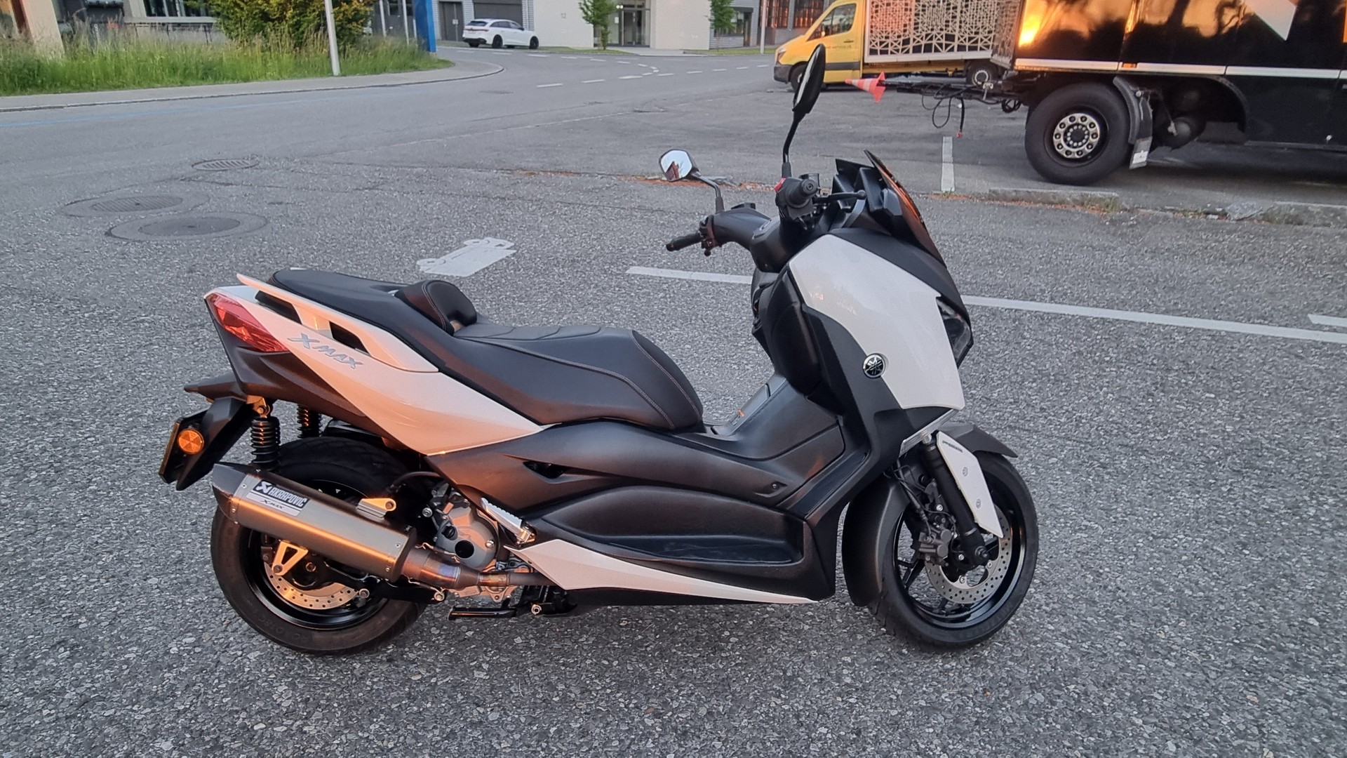 YAMAHA X-Max CZD 300 ABS-image-7