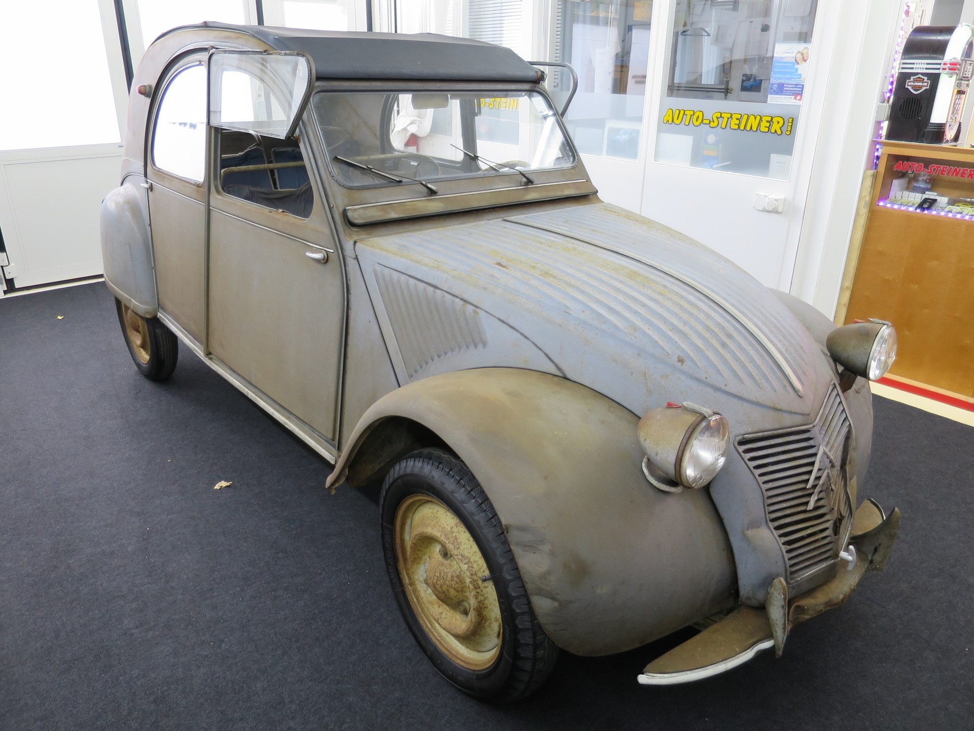 CITROEN 2CV AZ 12 PS. MODELL 1957. GUTER ZUSTAND NICHT VIEL ROST !! NETTO 8800.-