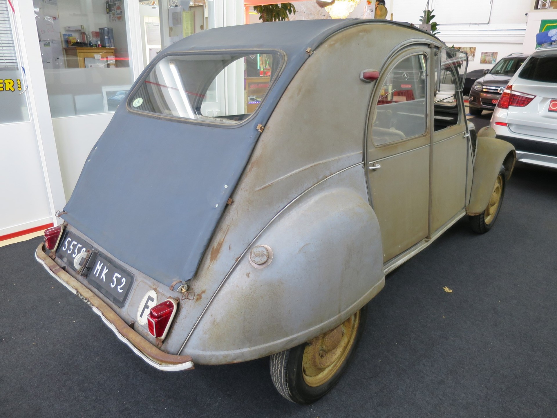 CITROEN 2CV AZ 12 PS. MODELL 1957. GUTER ZUSTAND NICHT VIEL ROST !! NETTO 8800.--showroom-element-1