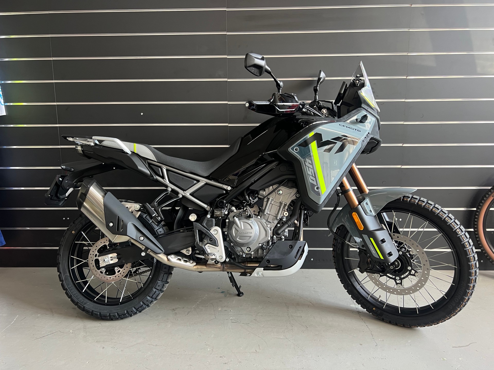 CF MOTO 450MT