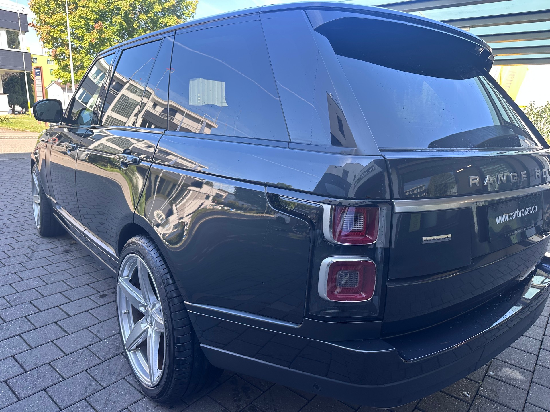 LAND ROVER Range Rover 4.4 SDV8 Autobiography Automatic-image-9