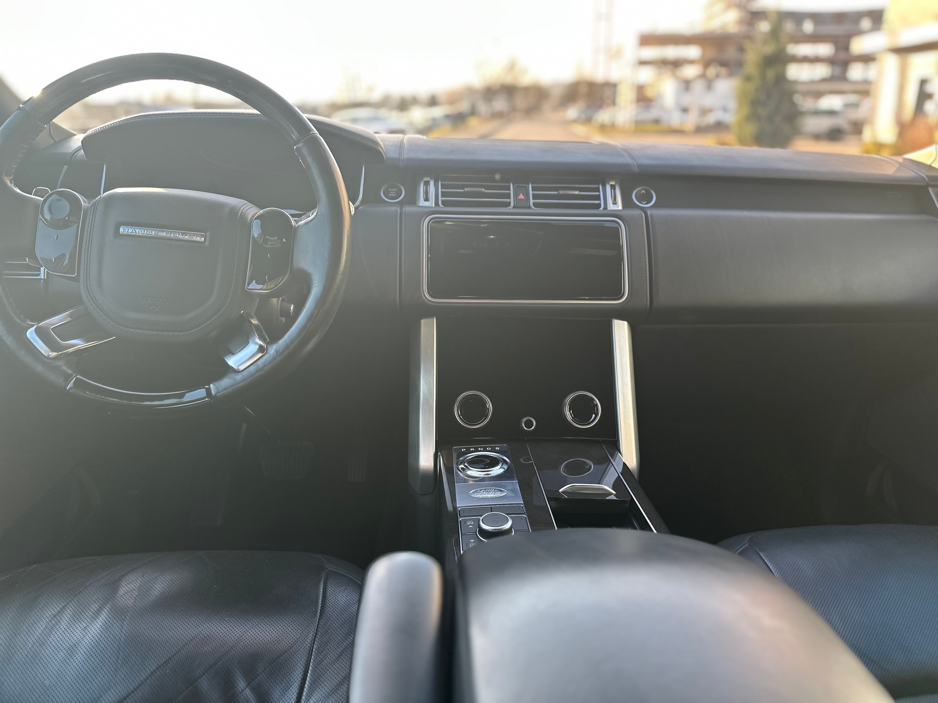 LAND ROVER Range Rover 4.4 SDV8 Autobiography Automatic-image-10